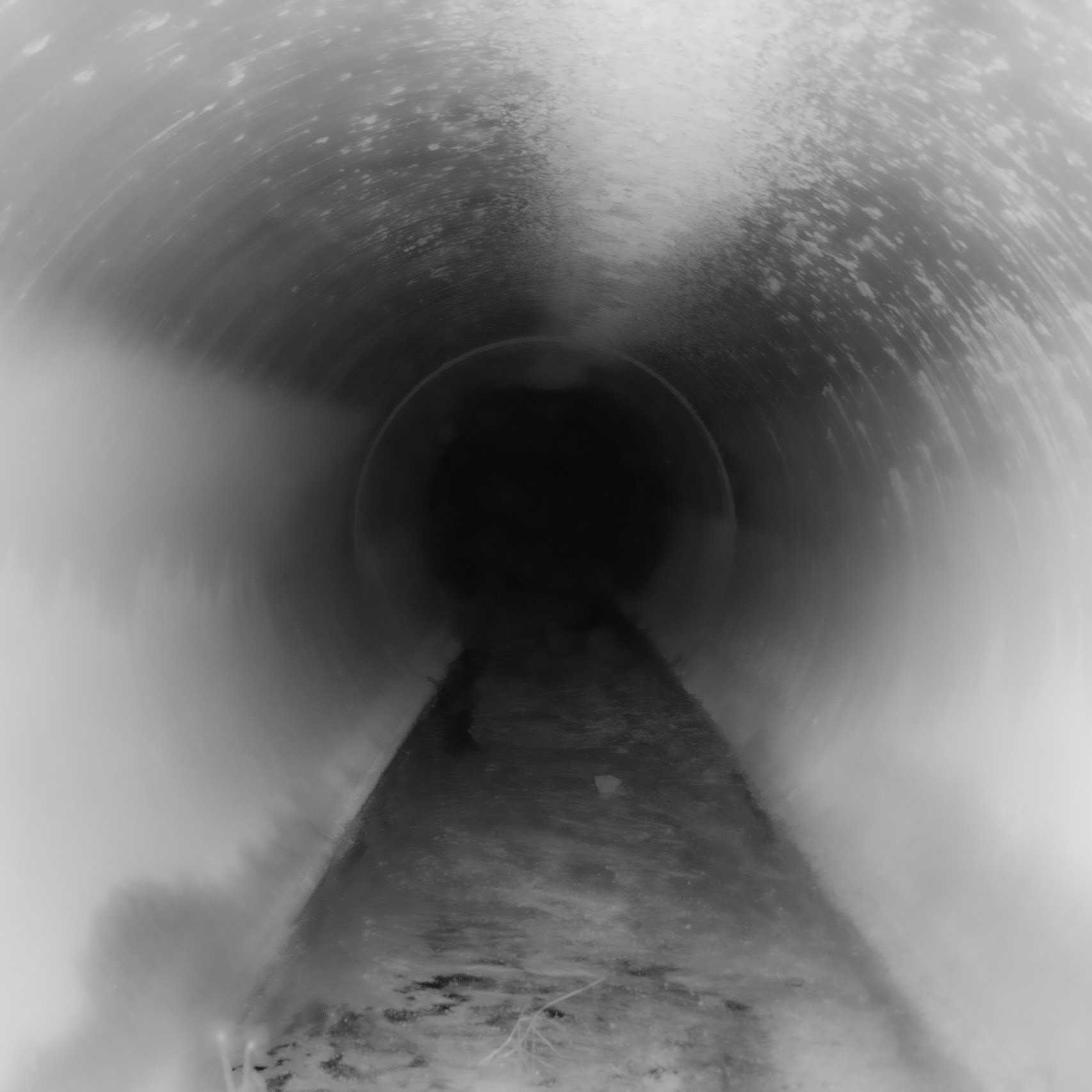 between Sırapınar and Kanlı forest: inside a water-pipe