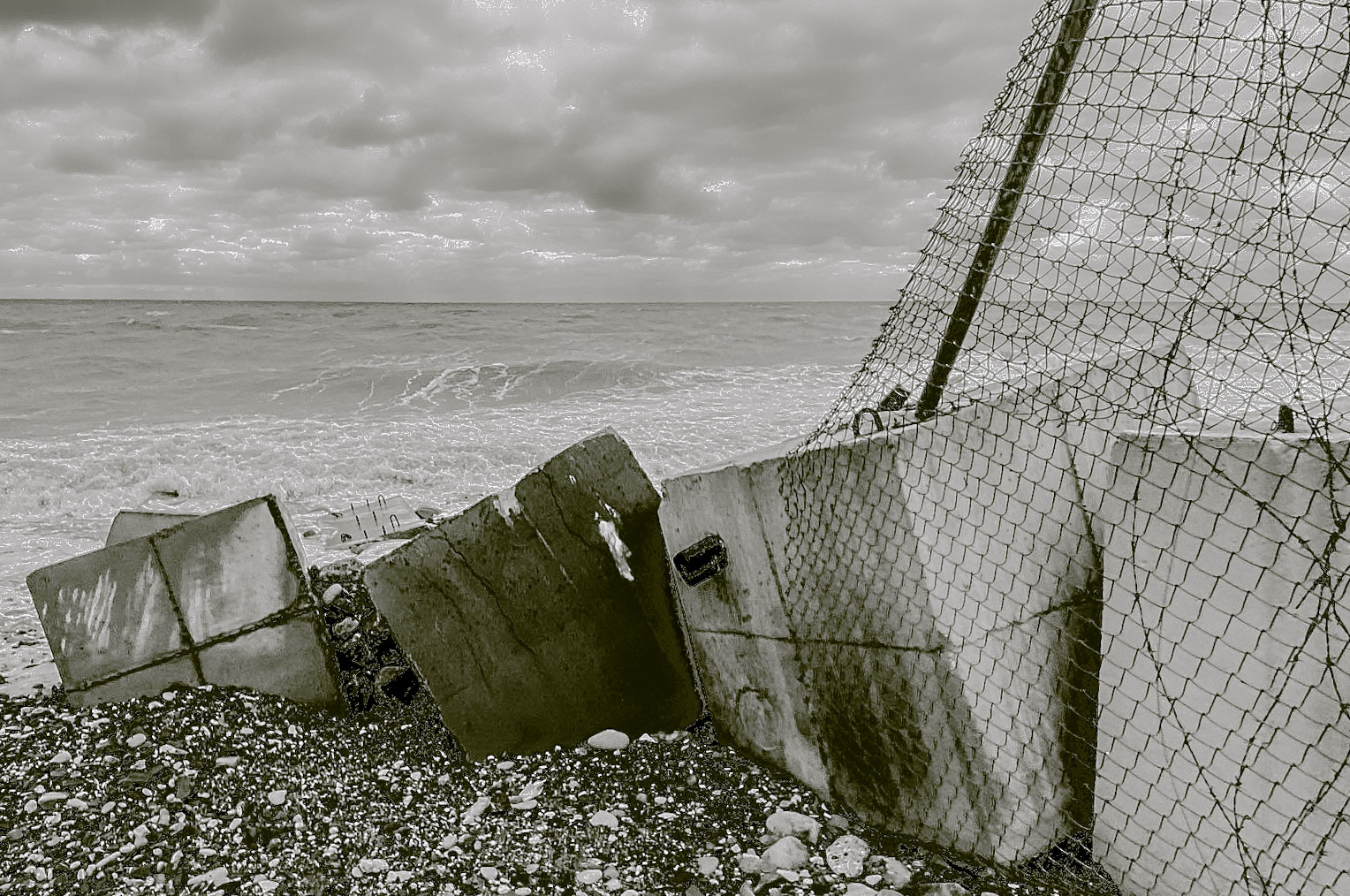 Yeniköy active mining area: concrete wall and fence