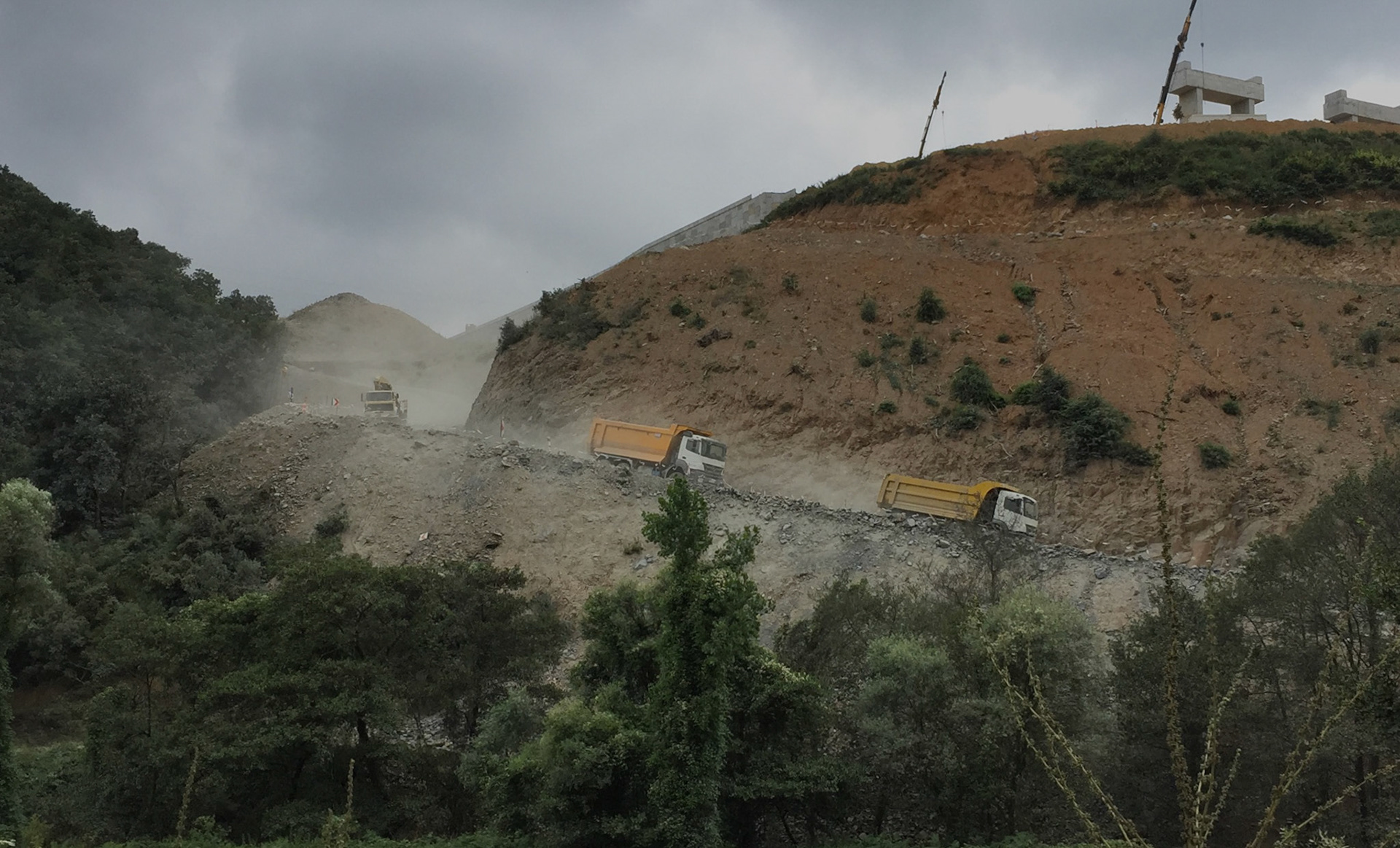 building the 3rd Bridge motorway