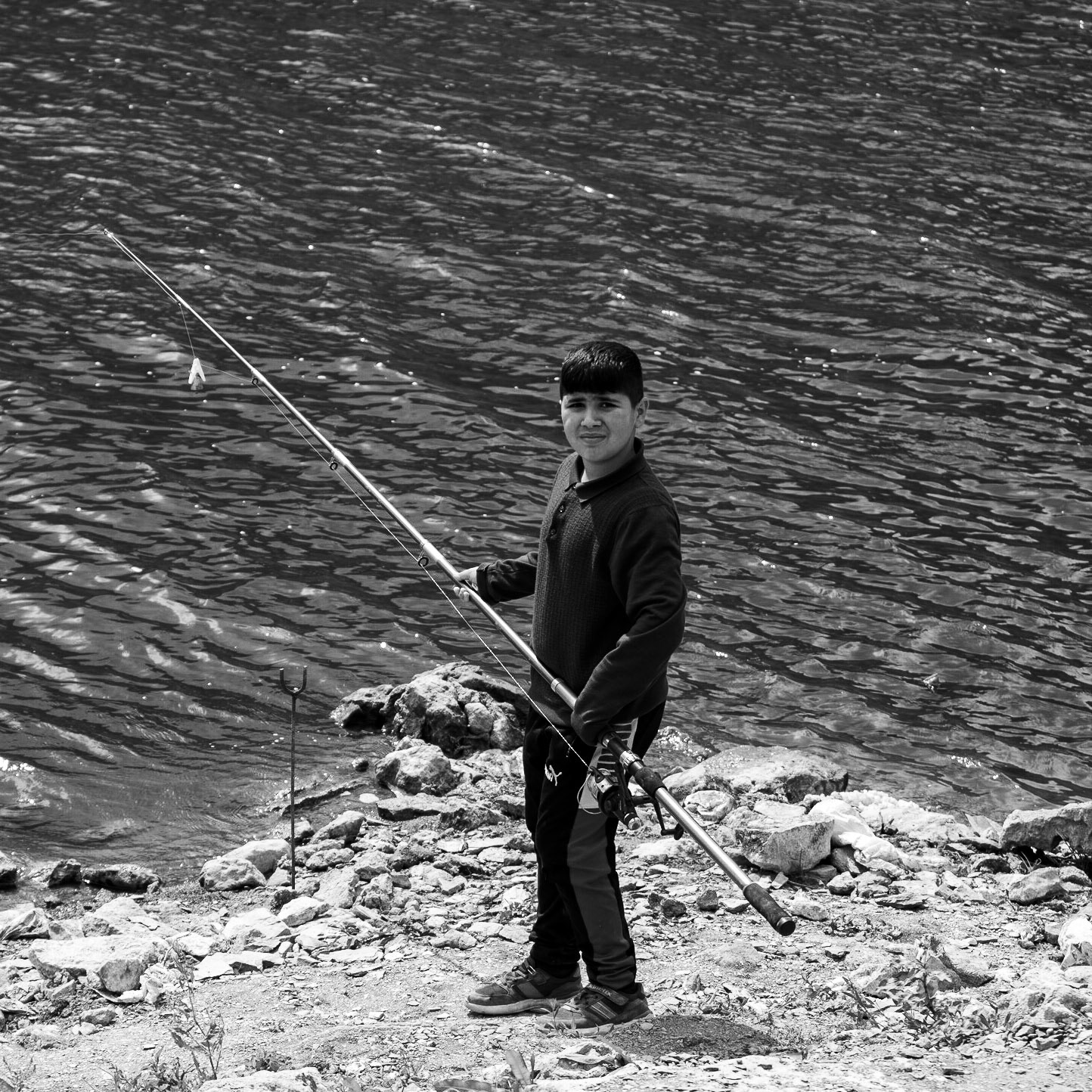 Şamlar gorge: a fisherboy