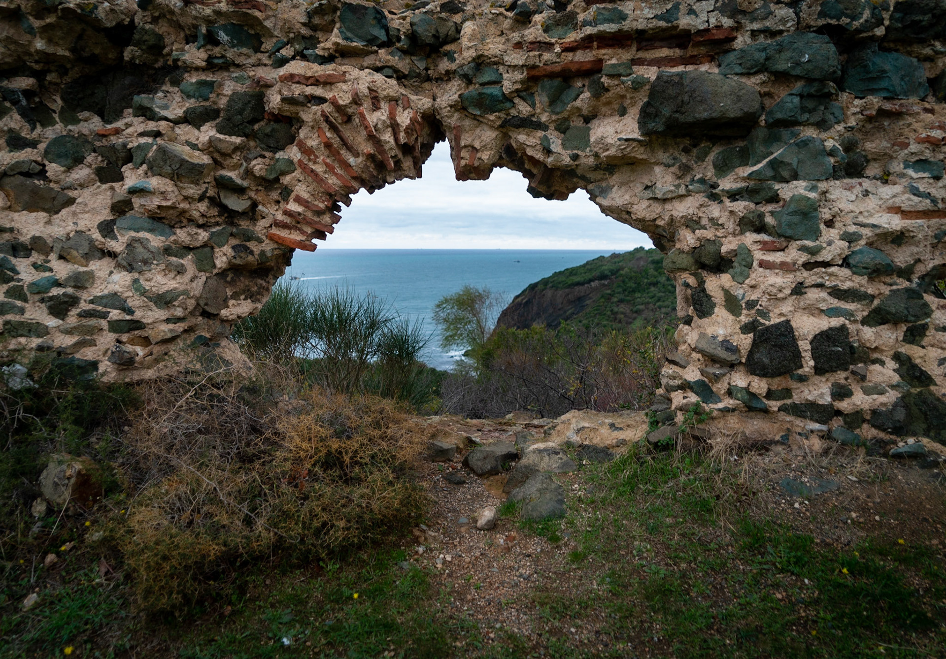 Poyraz: Hasan Paşa Gözetleme Kulesi (the main fort)