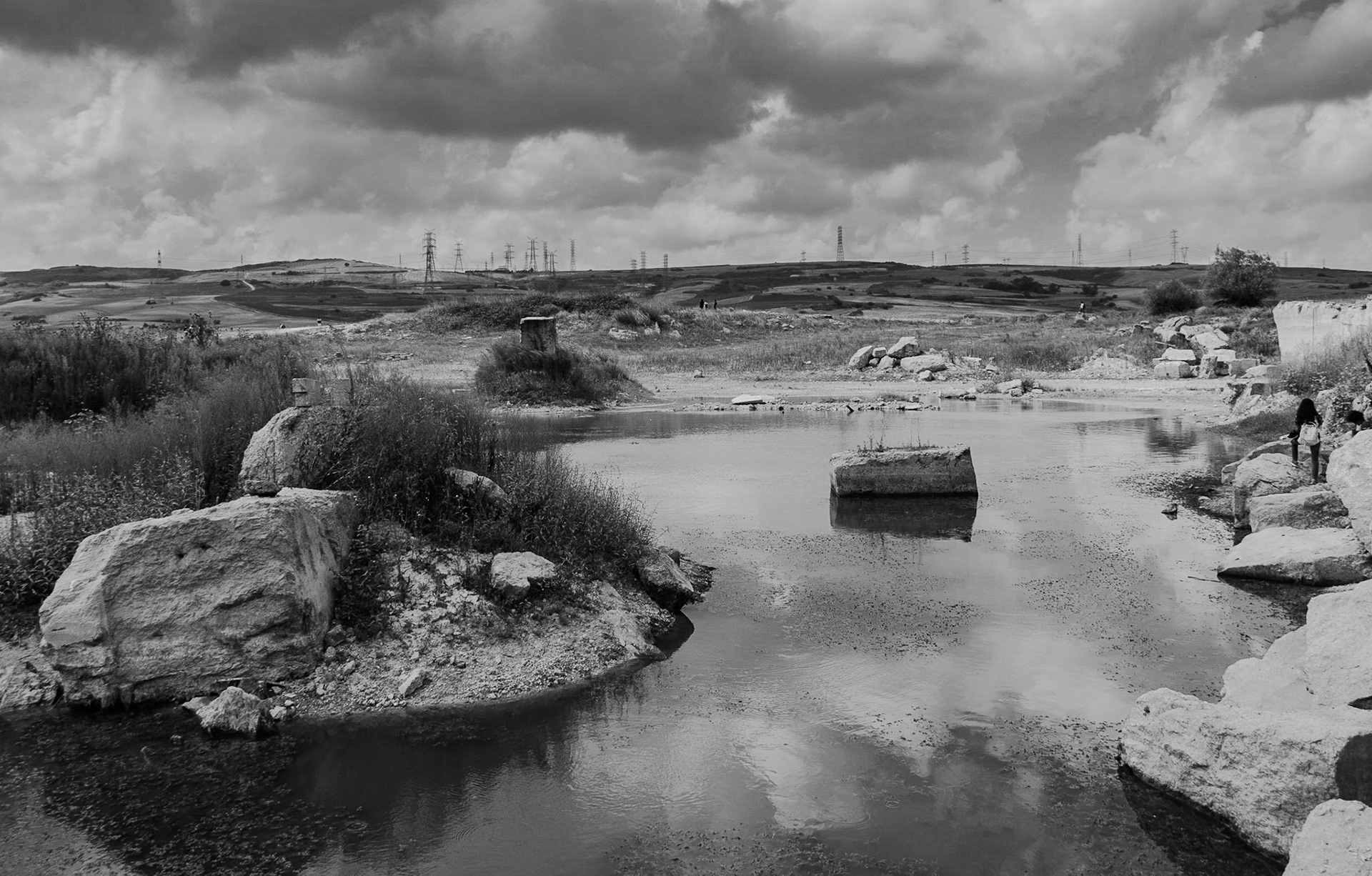 Filiboz küfeki-limestone quarry: looking west