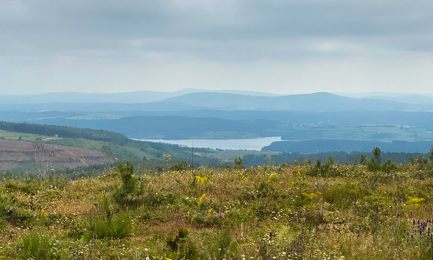 Adadaǧ hills: view north to Ömerli reservoir