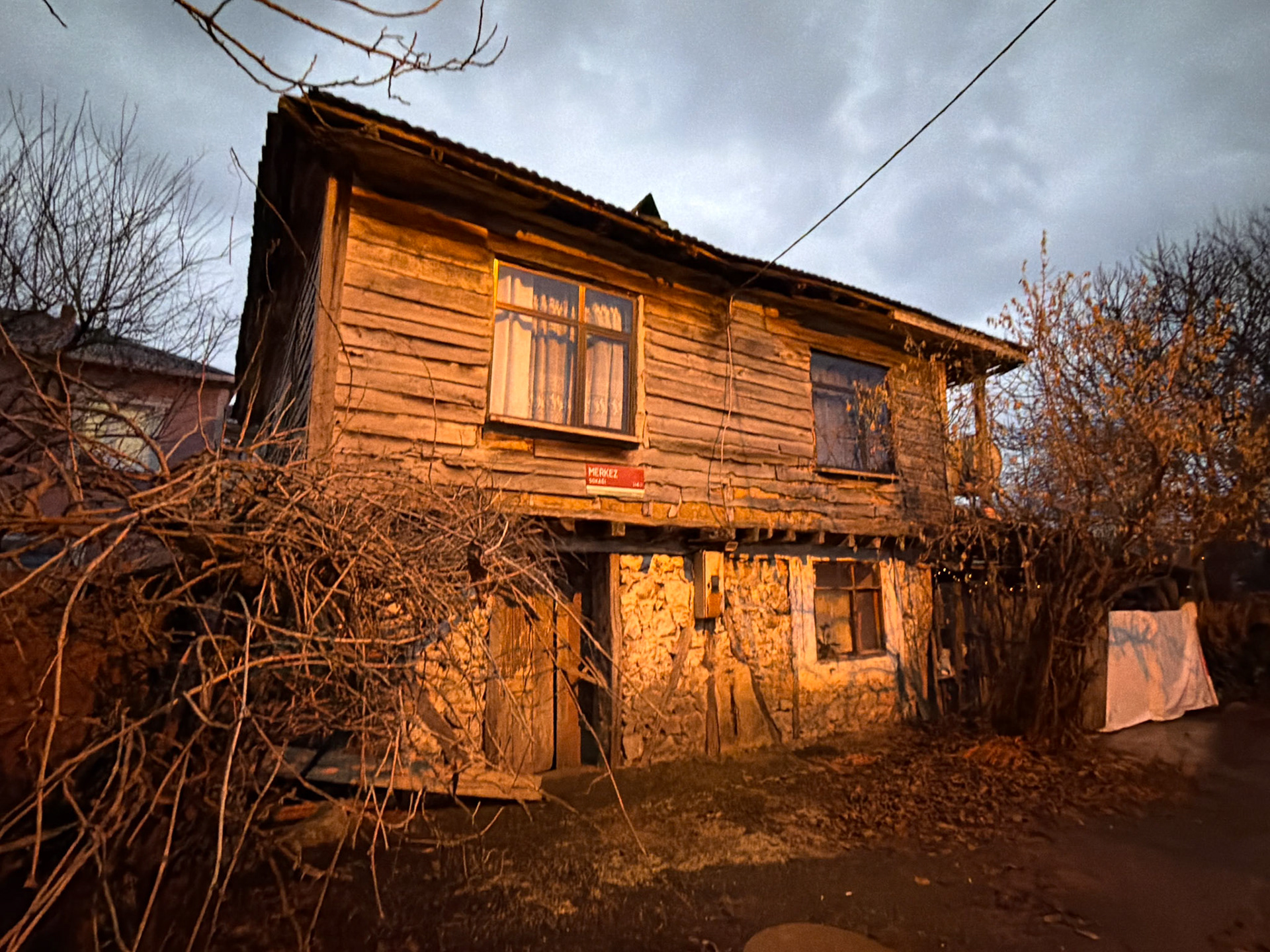 Sırıpınar: wooden house