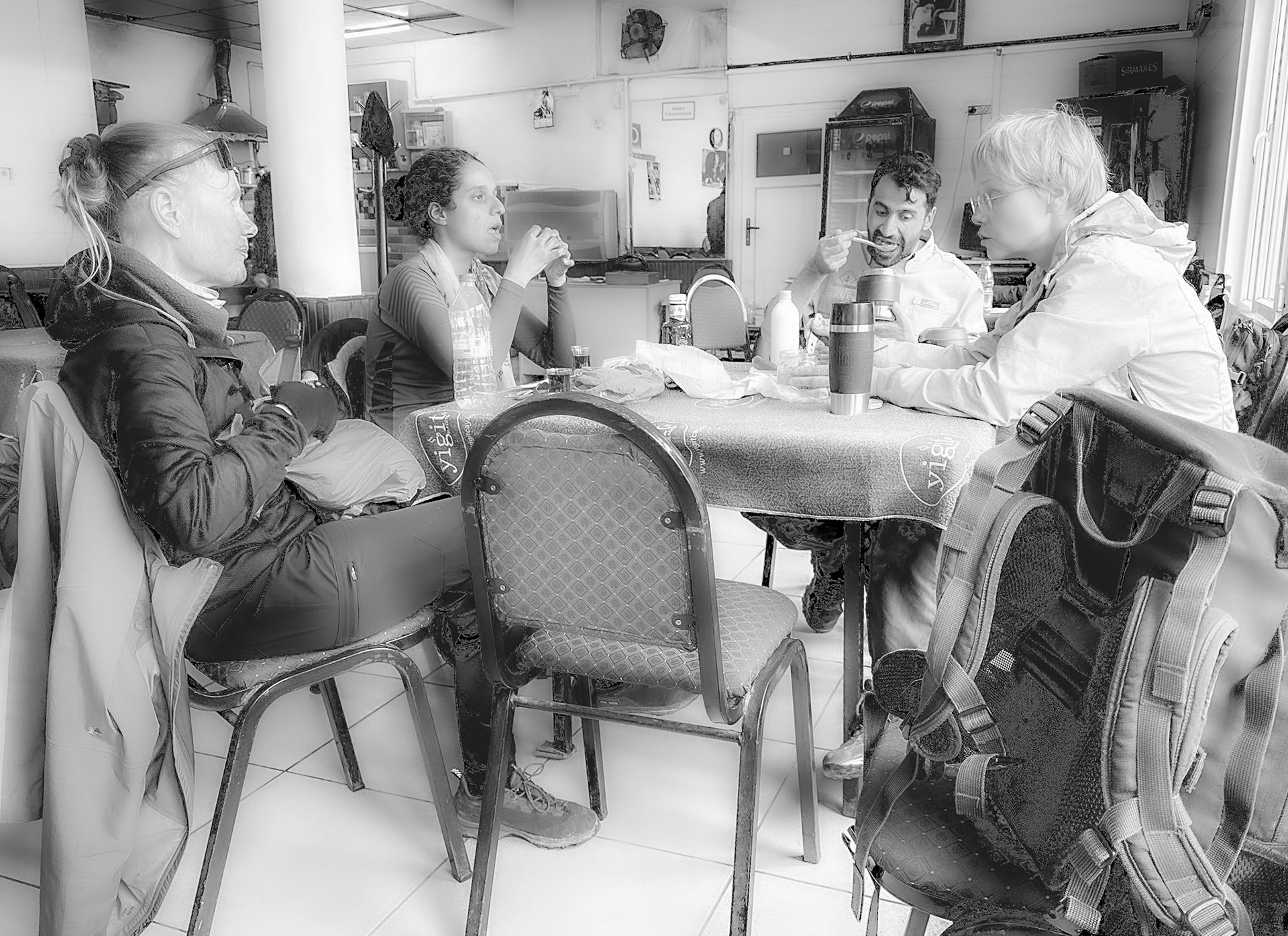 Terkos: lunch break in a tea-house