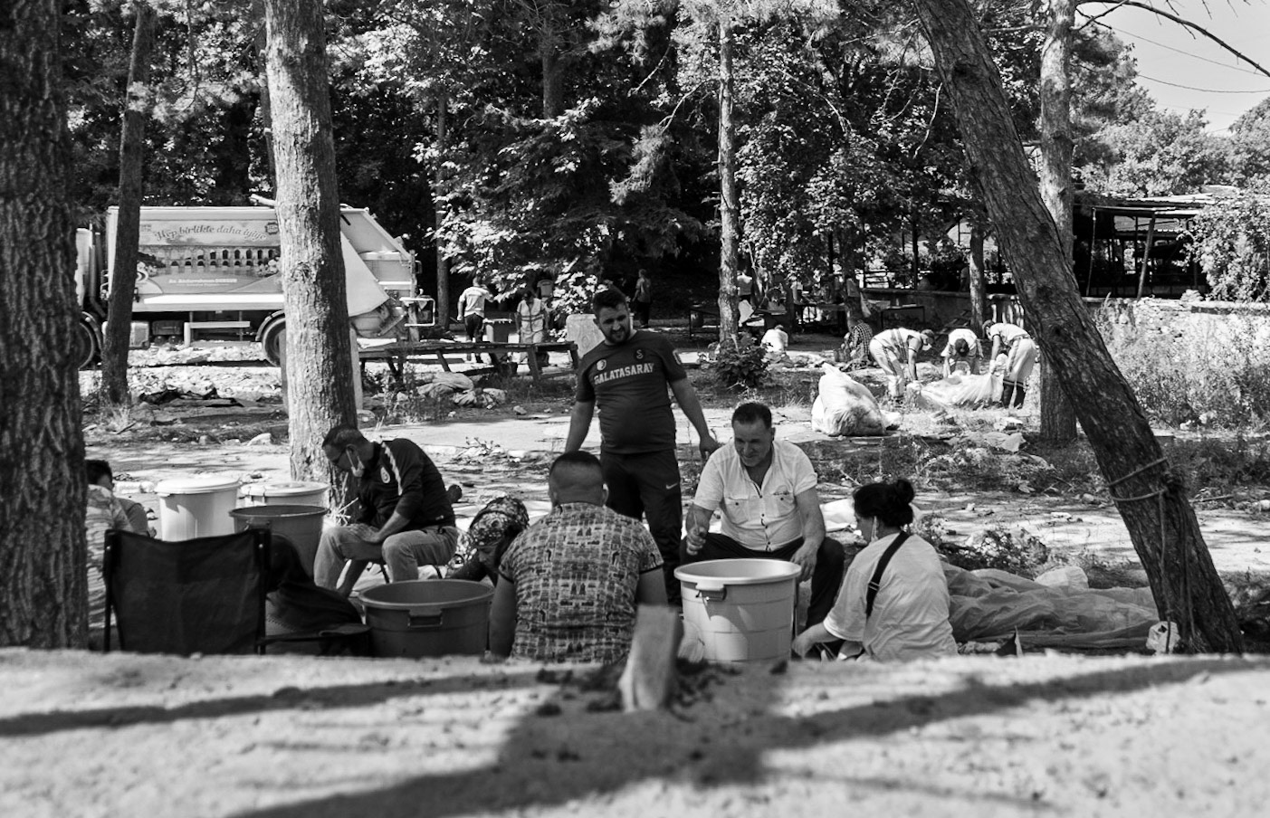 Cebeci: cutting just-slaughtered meat (the slaughtering place is behind)