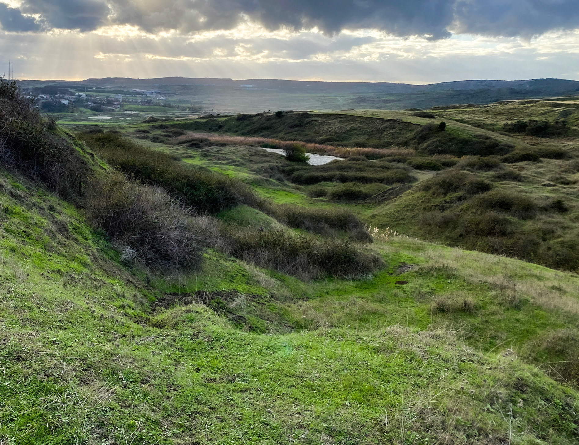 heading west from Akpınar: former mining land, now poor pasture and scrub