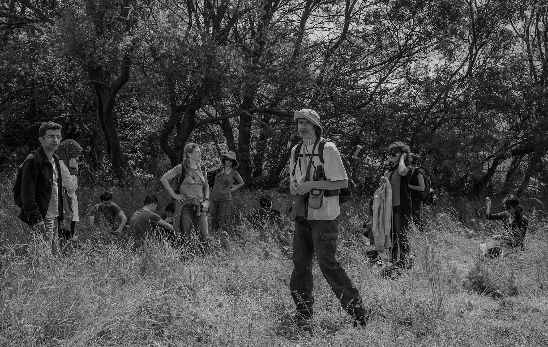 in the shallow Sazlıdere valley between Baklalı and Dursunköy: Nick caught looking a bit fey during the lunch-break