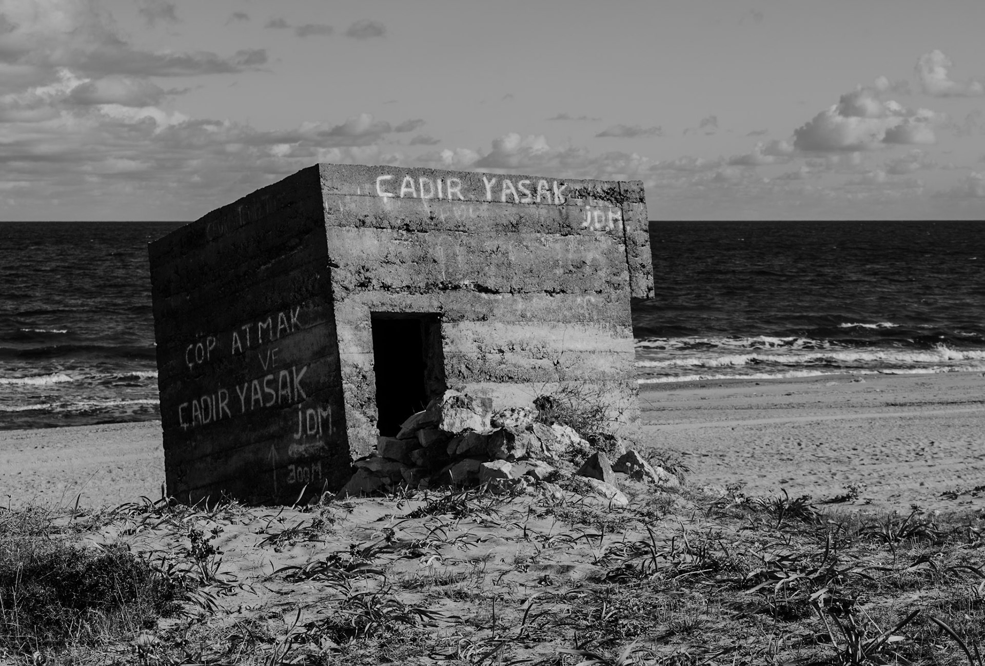 Sahilköy eastern beach and sand-lilly dunes: first world war bunker