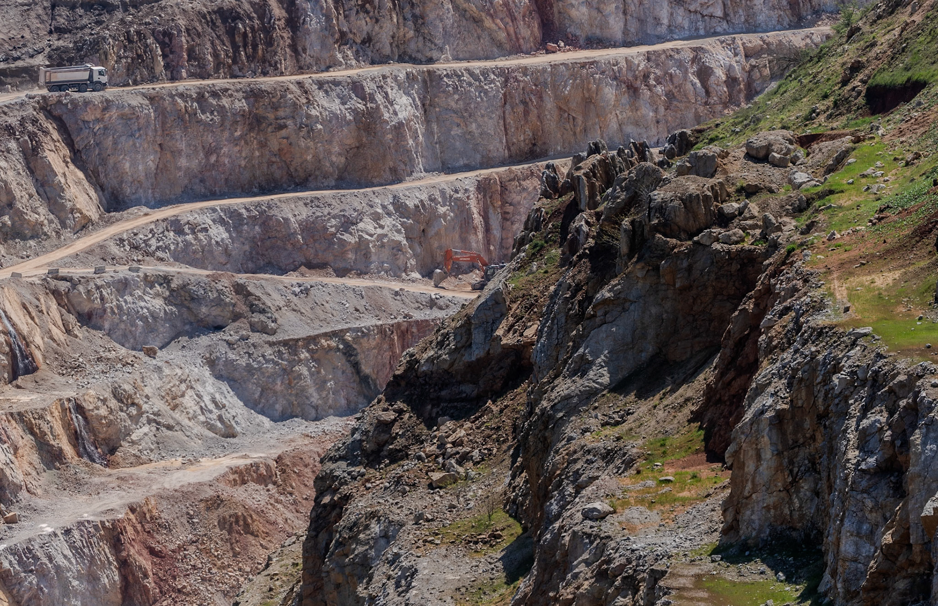 Hüseyinli opencast mine: view