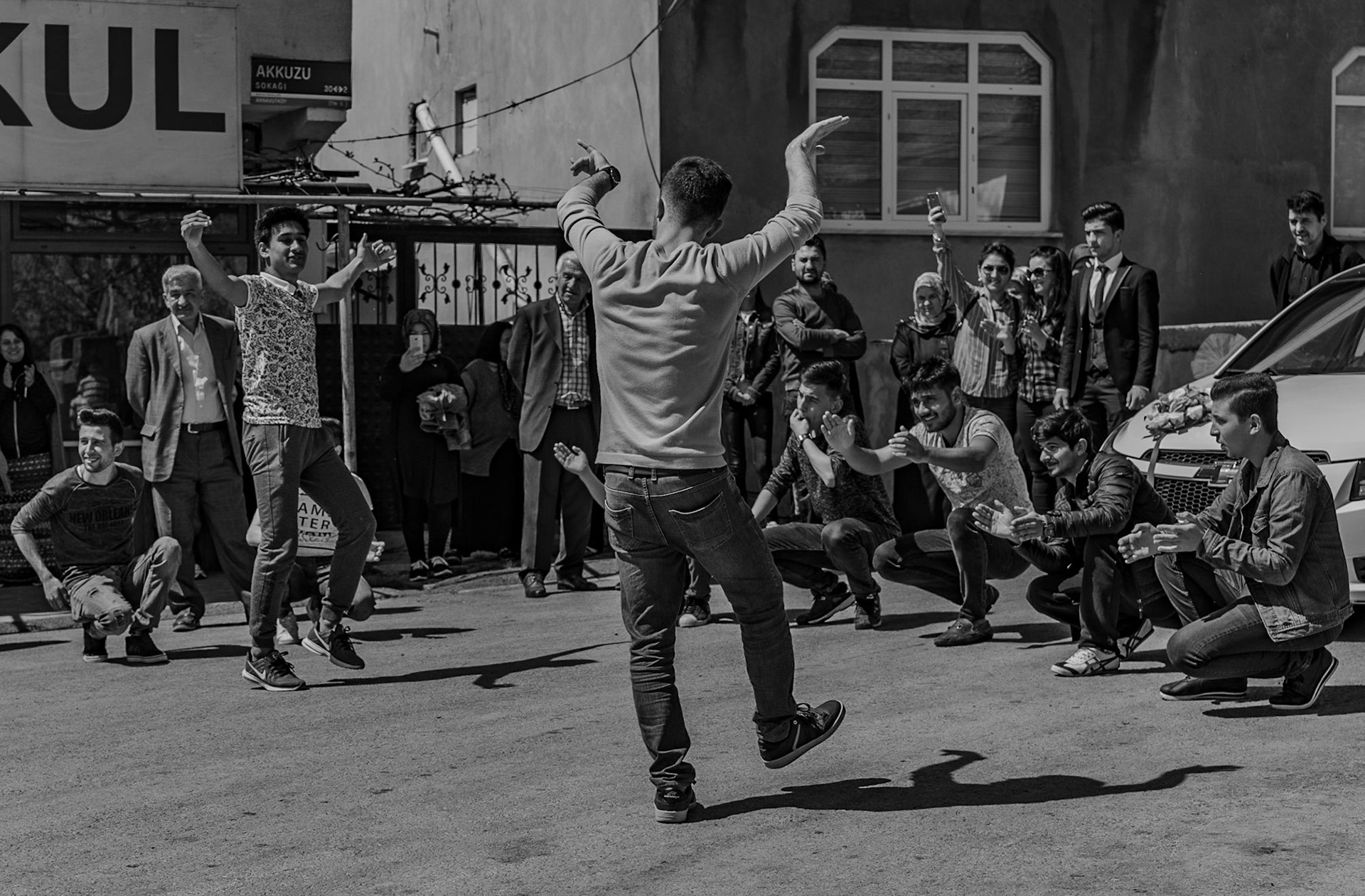Baklalı: wedding party (I think Roma or mixed)