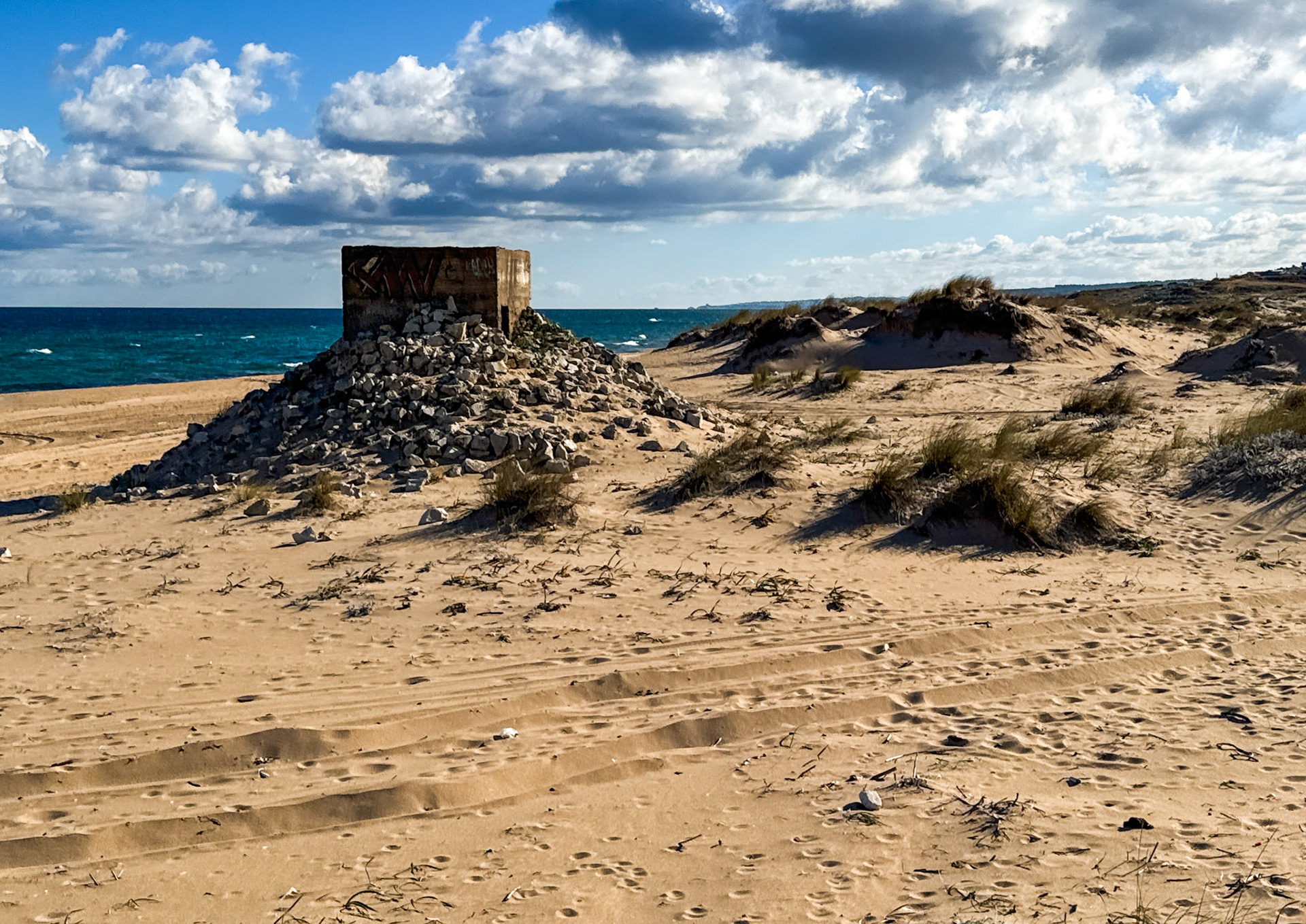 Sahilköy eastern beach and sand-lilly dunes: first world war bunker