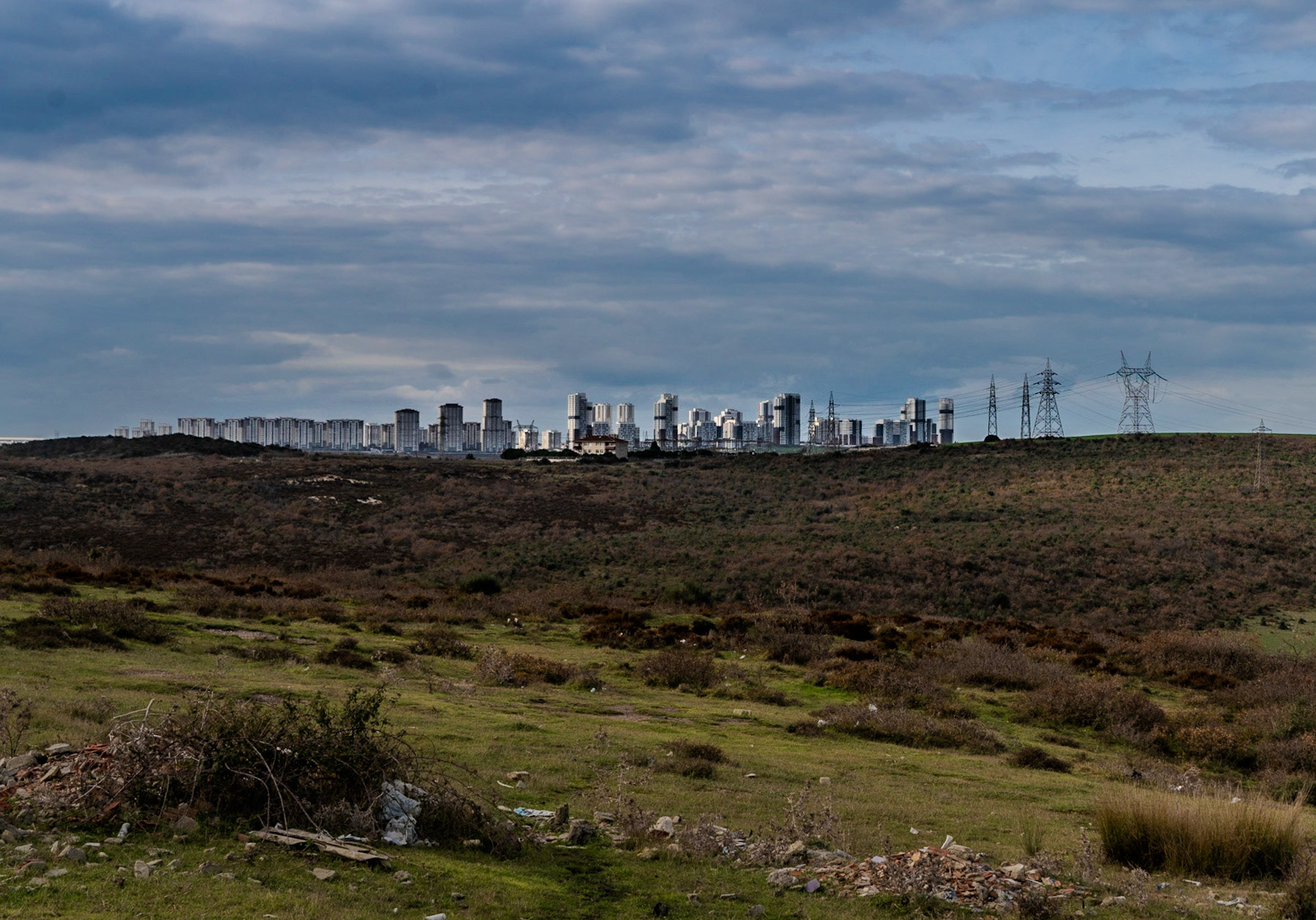 between speculators’ crest and the site of Spradon: a city of the future (Eston Şehir?)