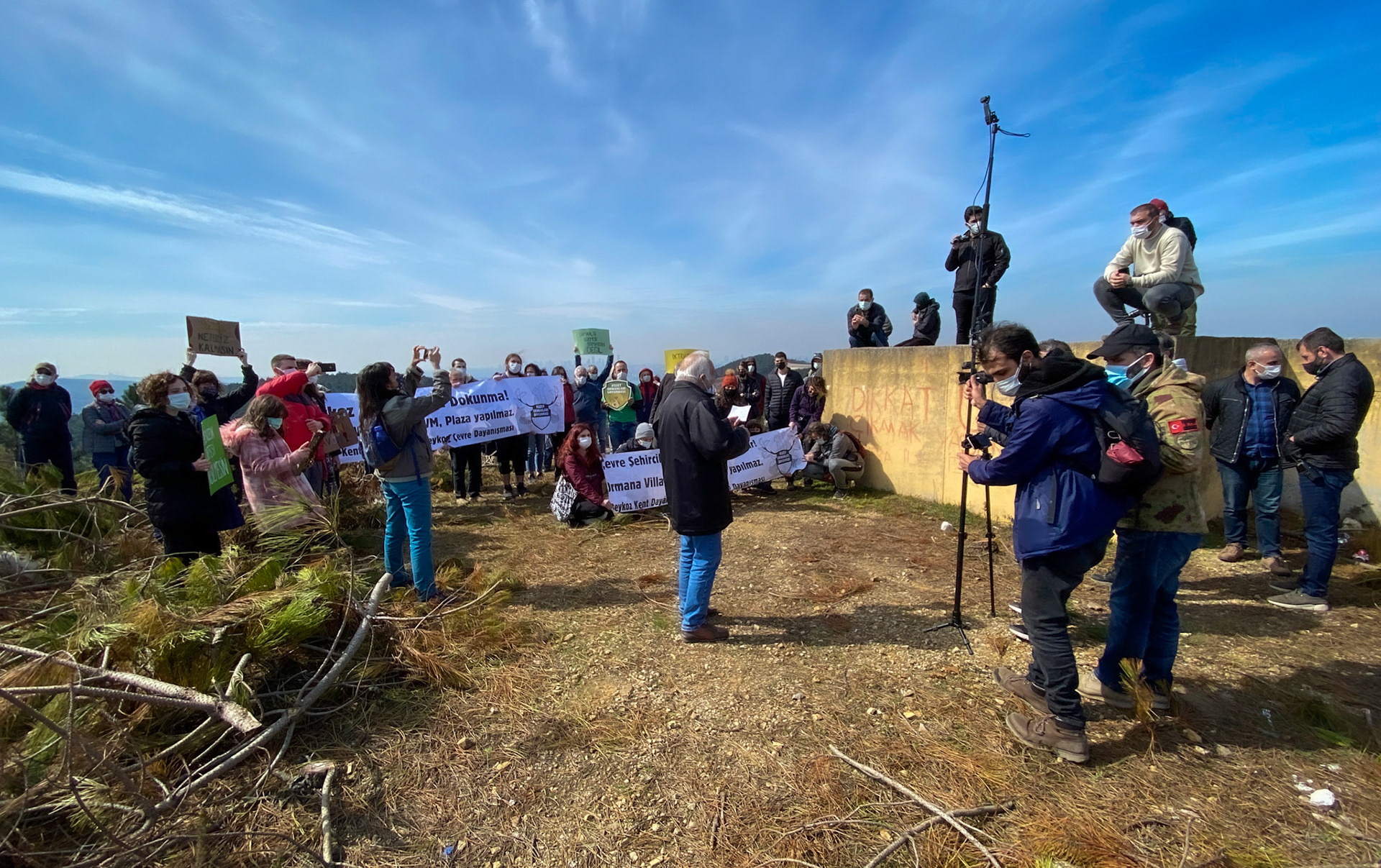 Toygar viewpoint: a poem is read