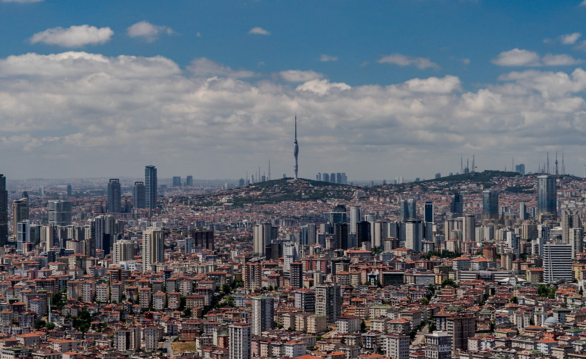 Tekkebayırı tepesi: view west