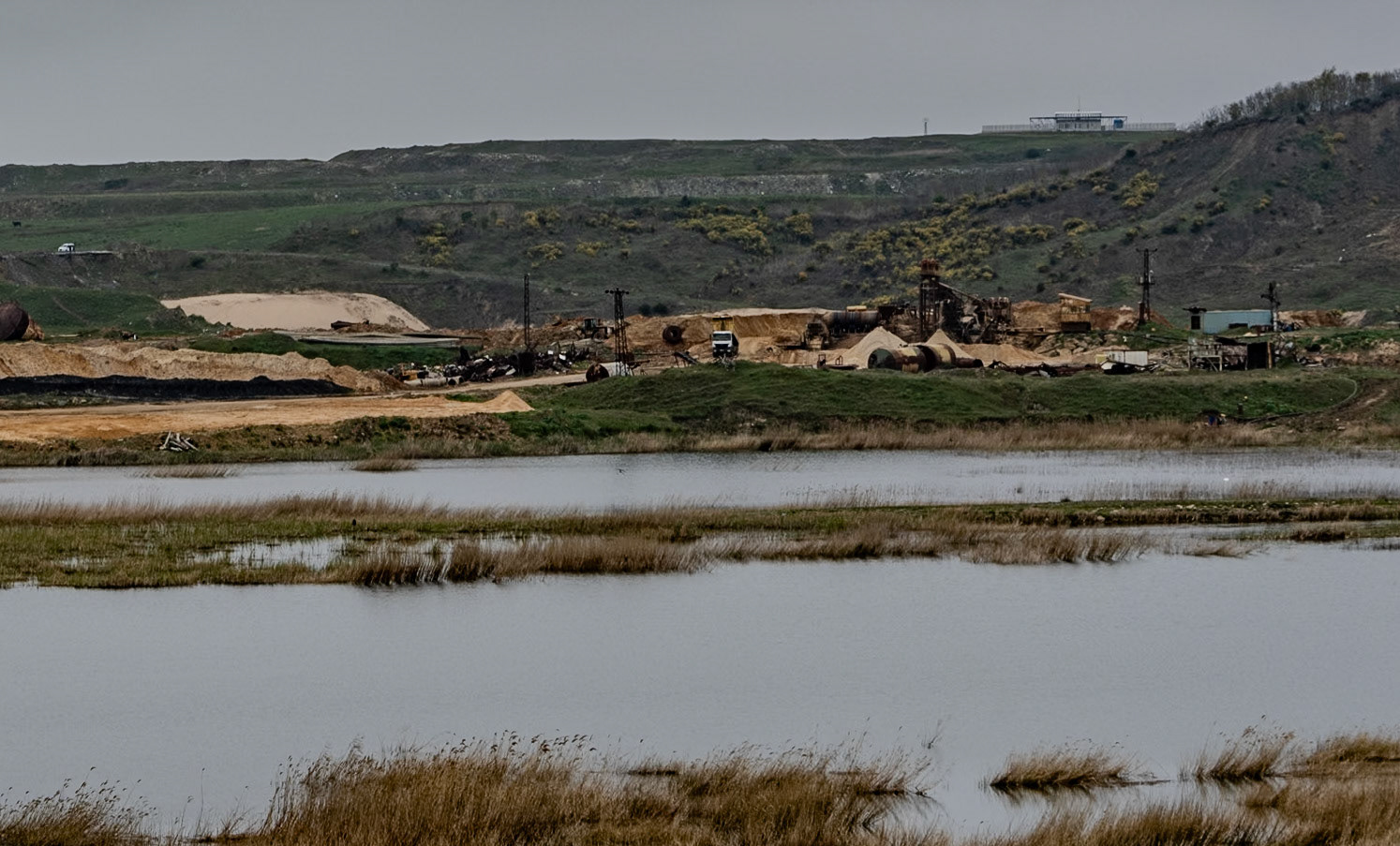Yeniköy: land-filling with an airport building behind