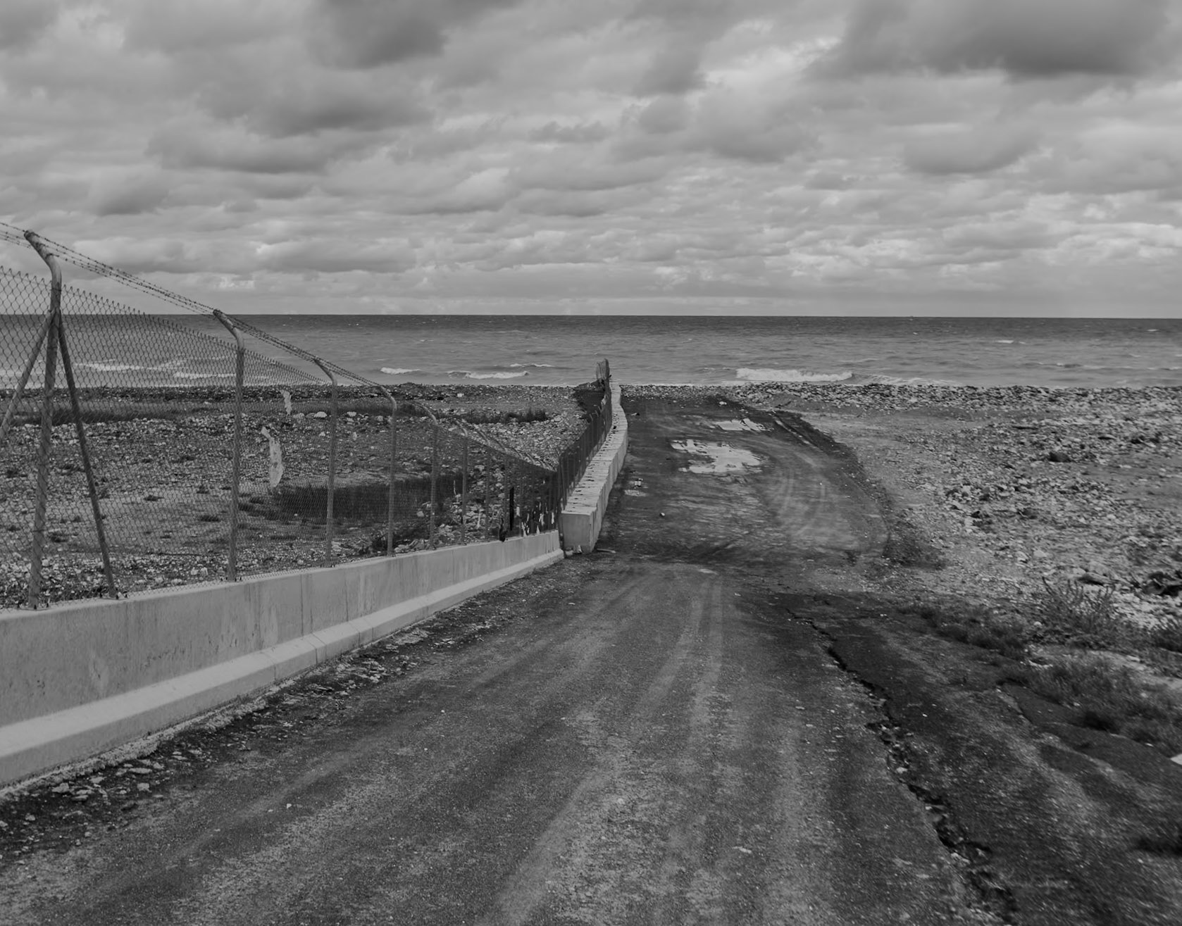Yeniköy active mining area: concrete wall and fence