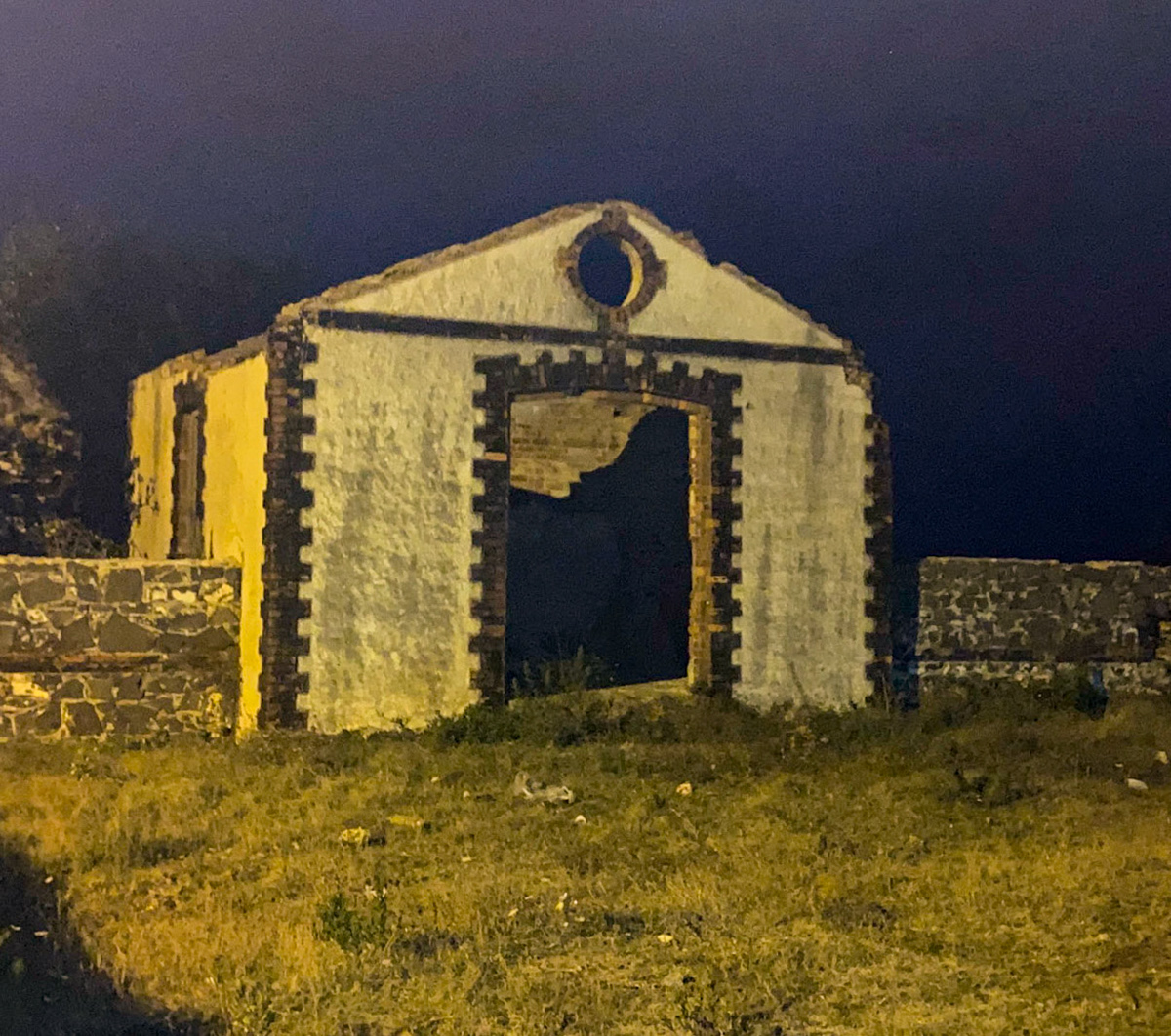 Riva: 'English' houses