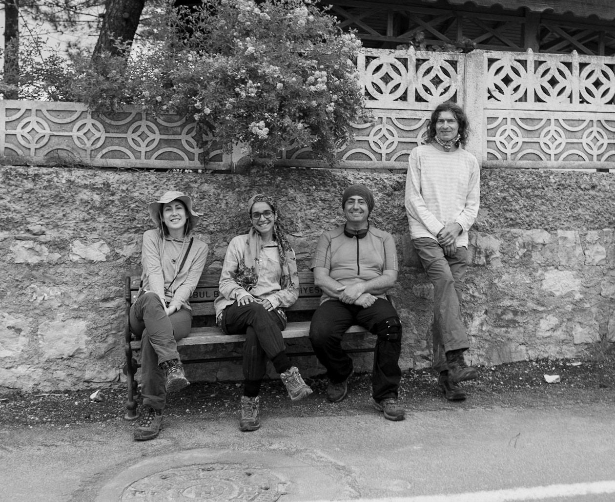 Hasanlı: early morning, before setting off (photo taken by a schoolchild)