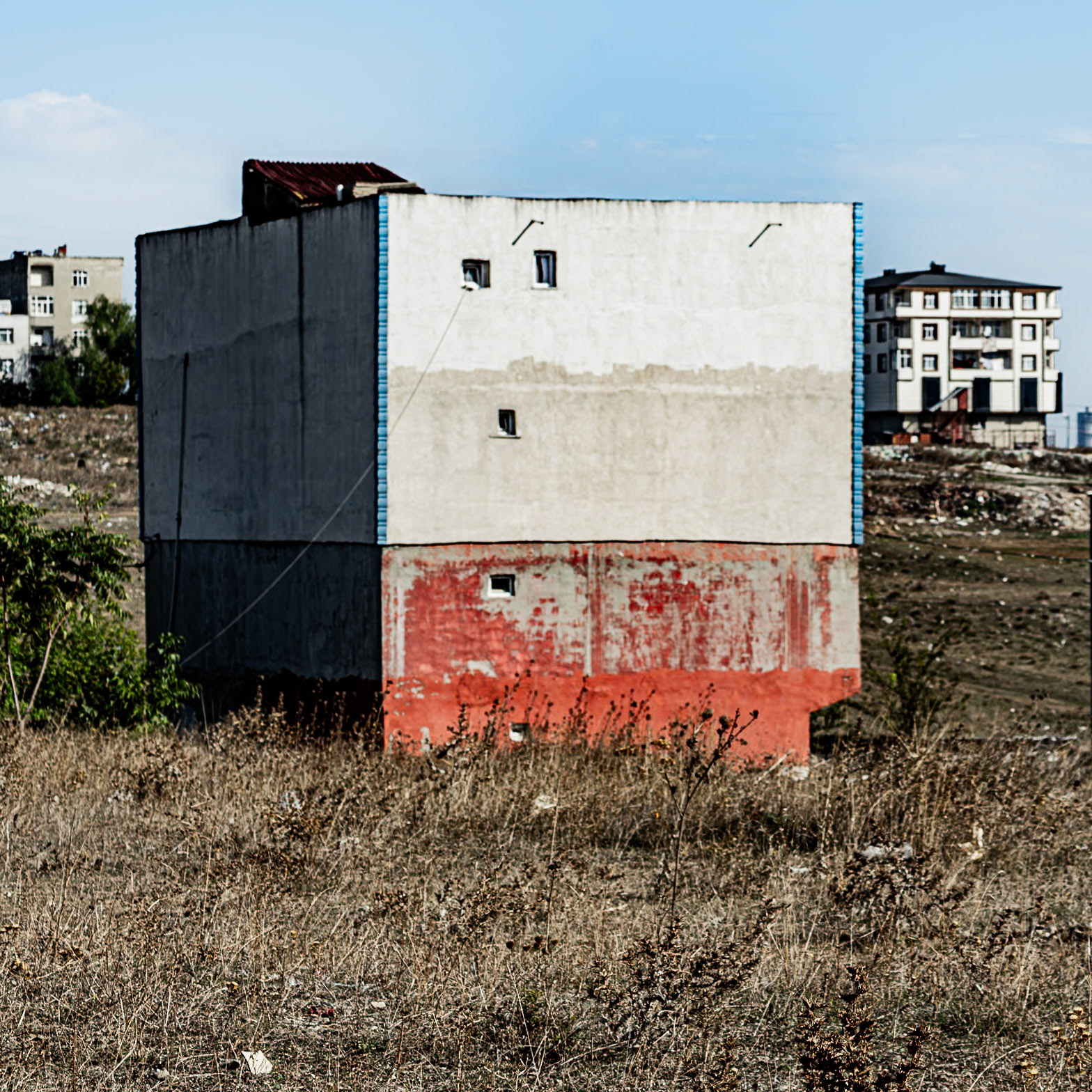 Şahintepe wastelands: windowless block
