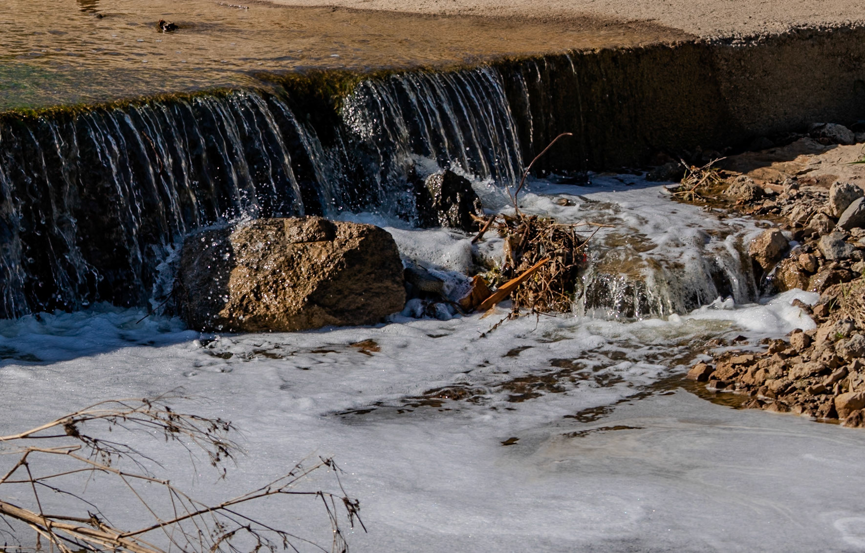 Paşaköy gorge: a low weir