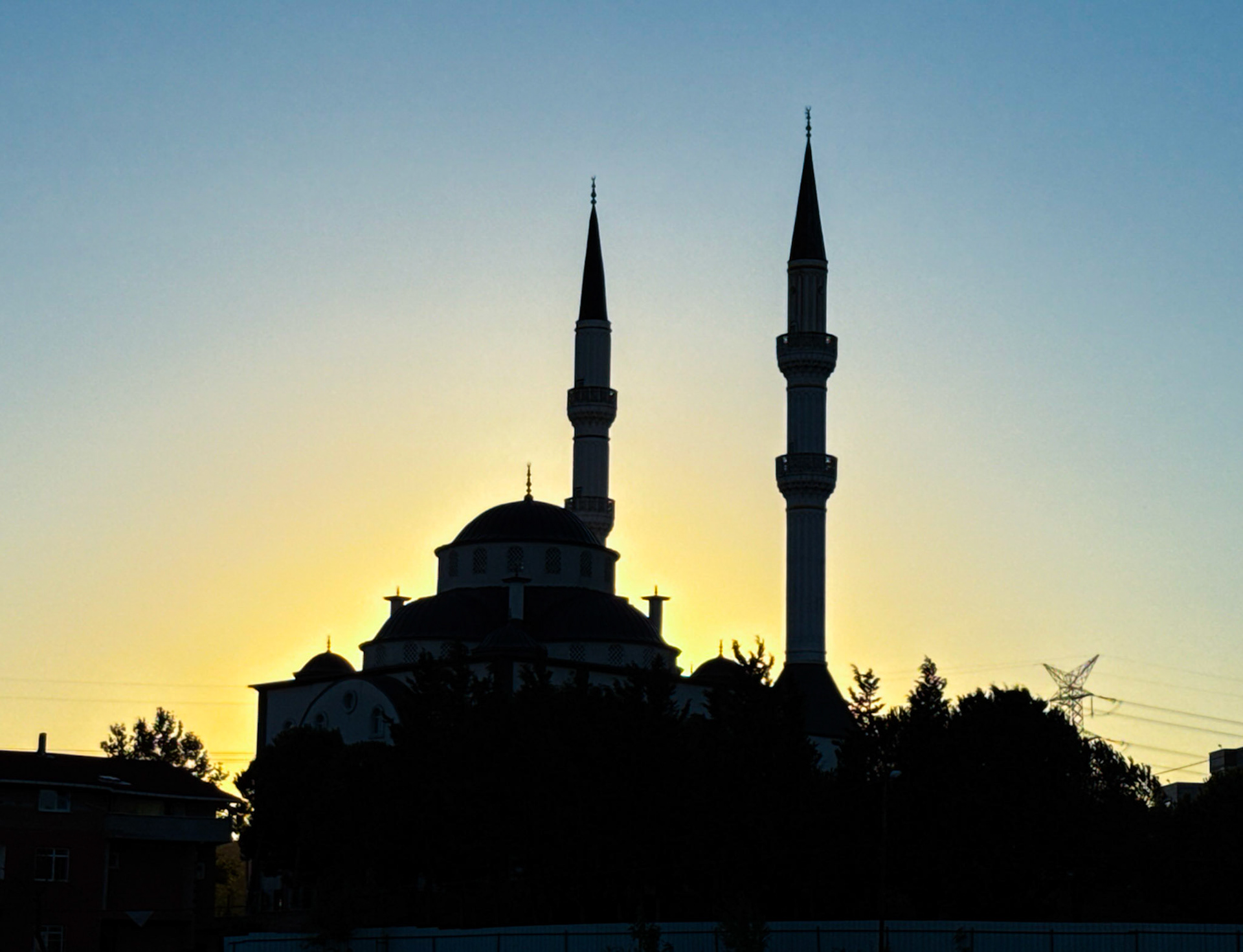 Nişantepe: the main mosque at sunset