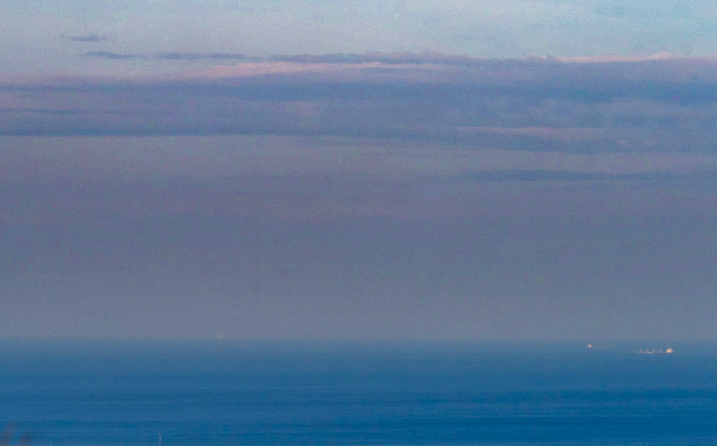 Örnekköy crest: Black-seascape
