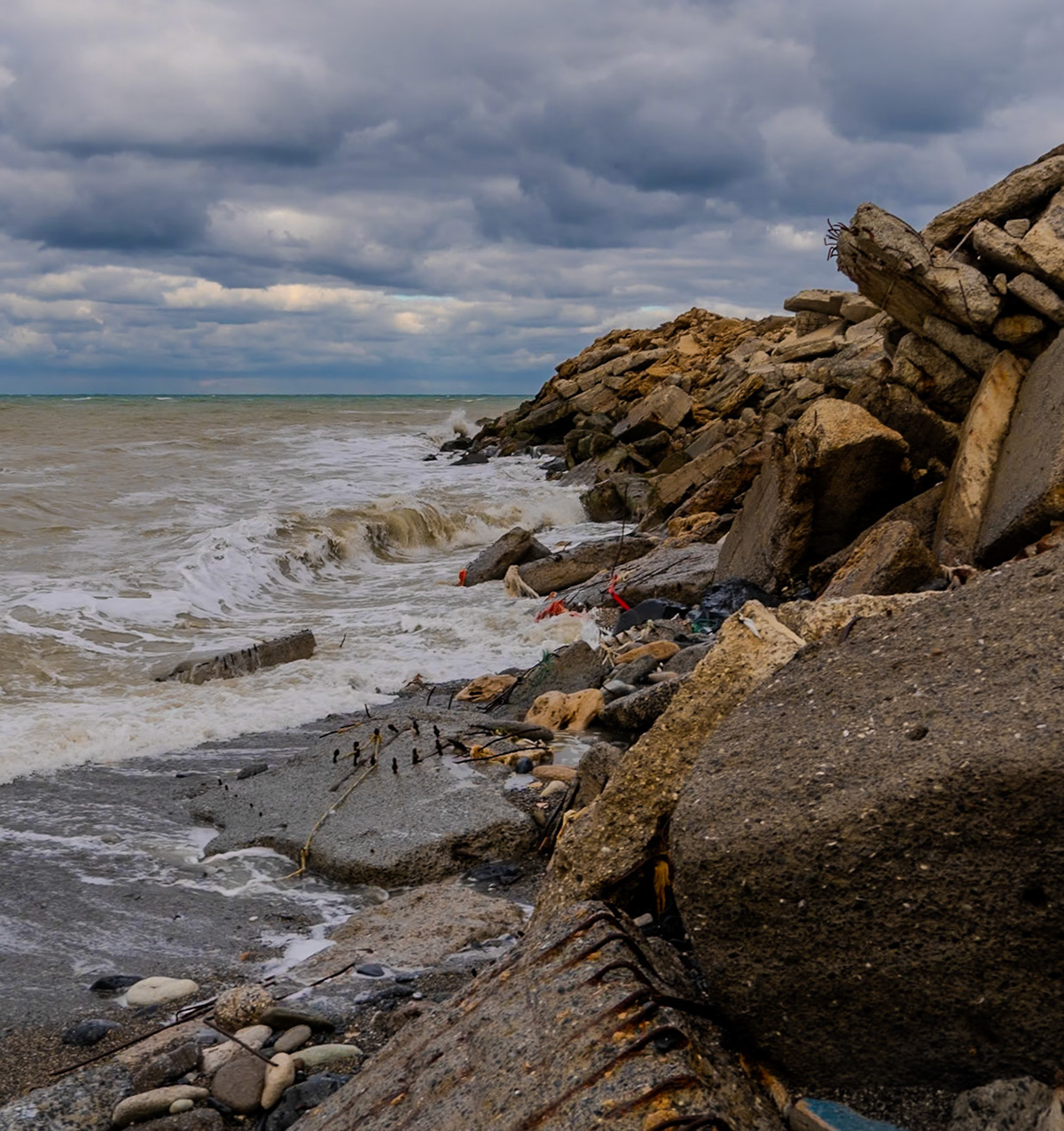 leaving Yeniköy's active mine: the way behind us