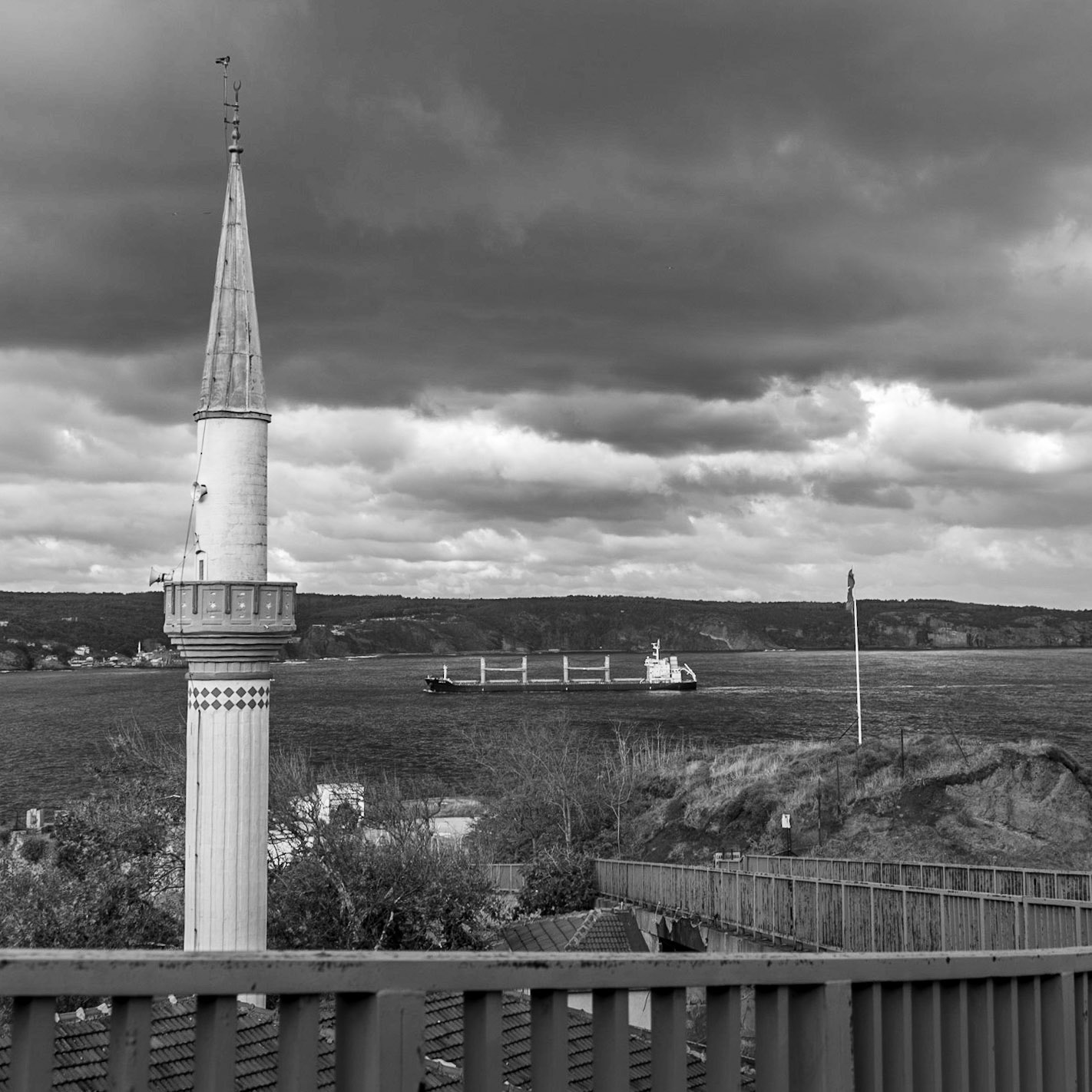 Poyraz: mosque and Bosphorus