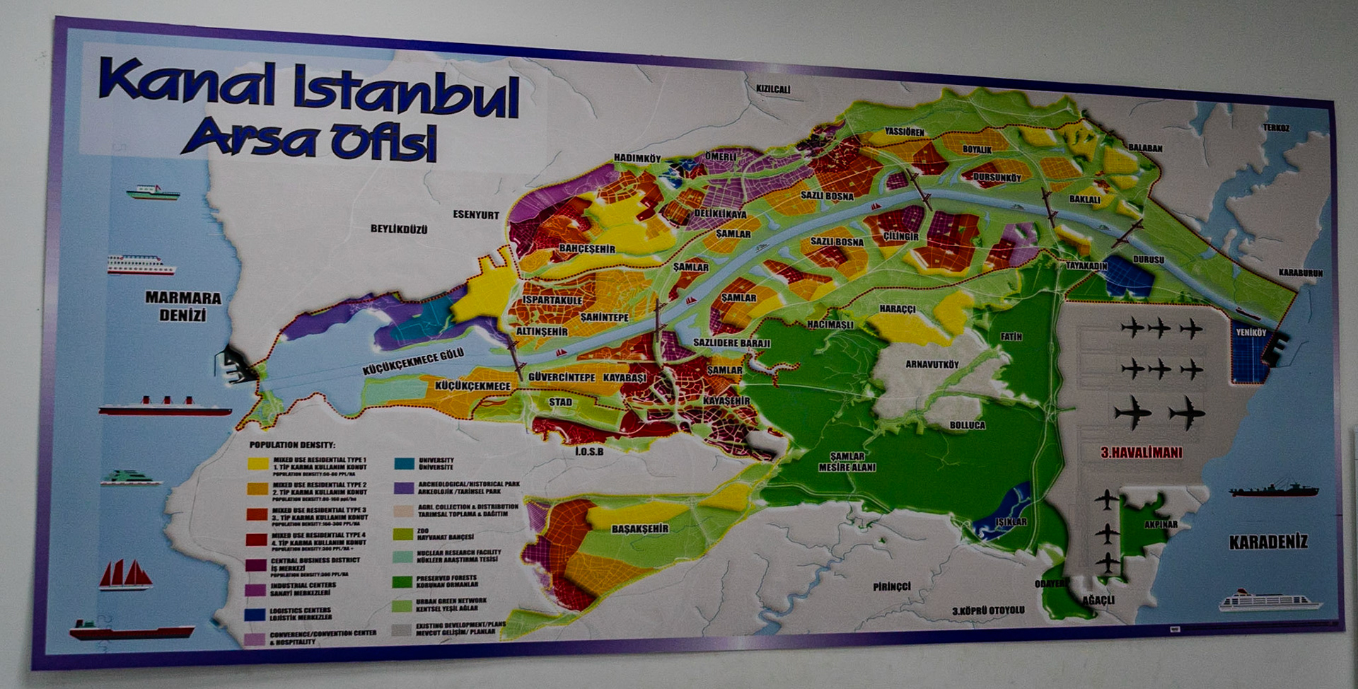 Şamlar: Kanal İstanbul project map on the wall of the estate agents