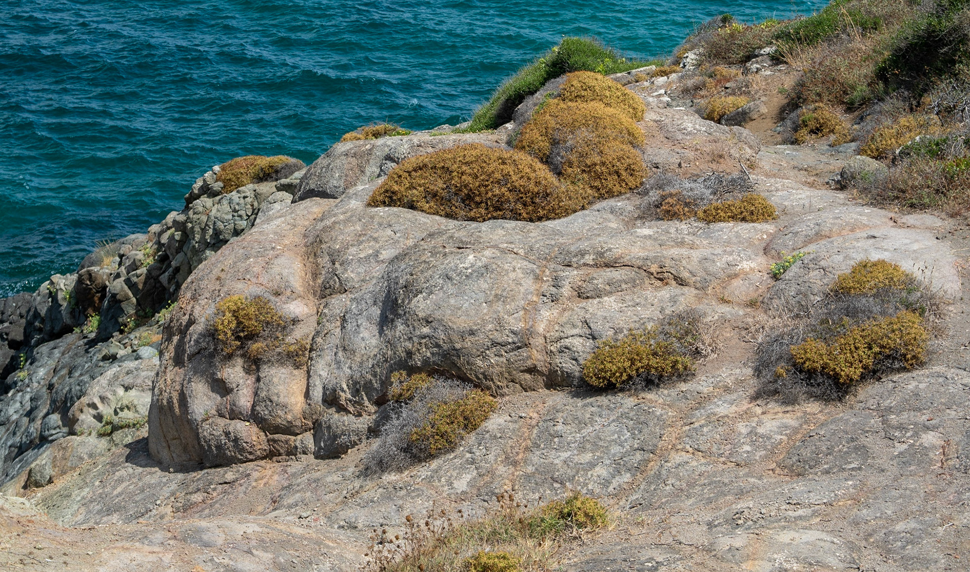 Karaburun basalt rock formations: nobbles