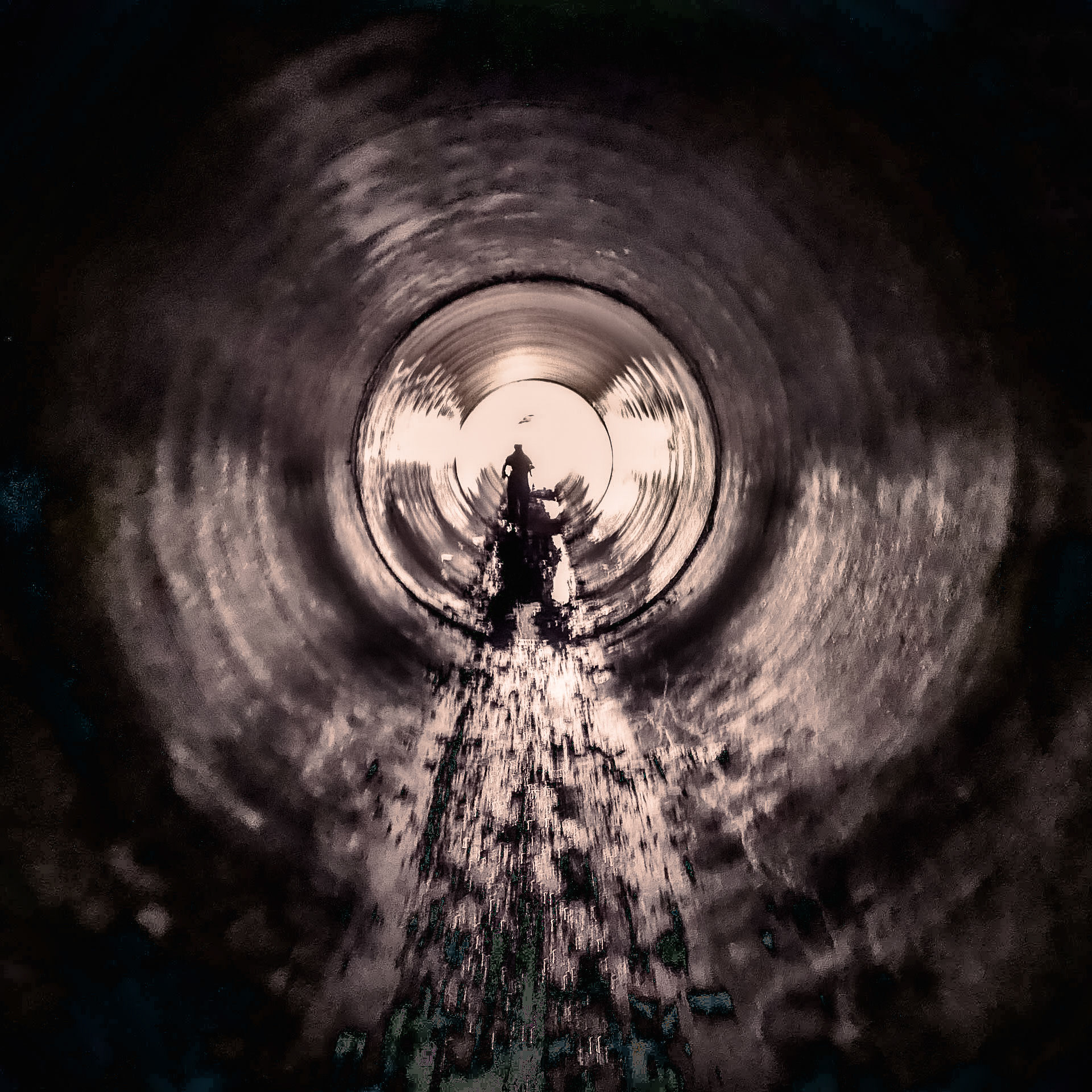 between Sırapınar and Kanlı forest: inside a water-pipe