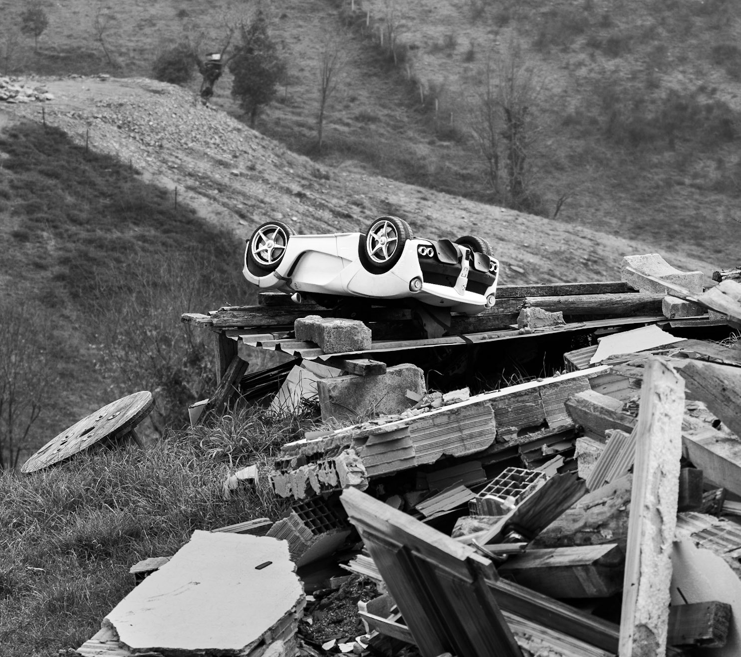 between Kılıçlı and İshaklı: child's car wreck