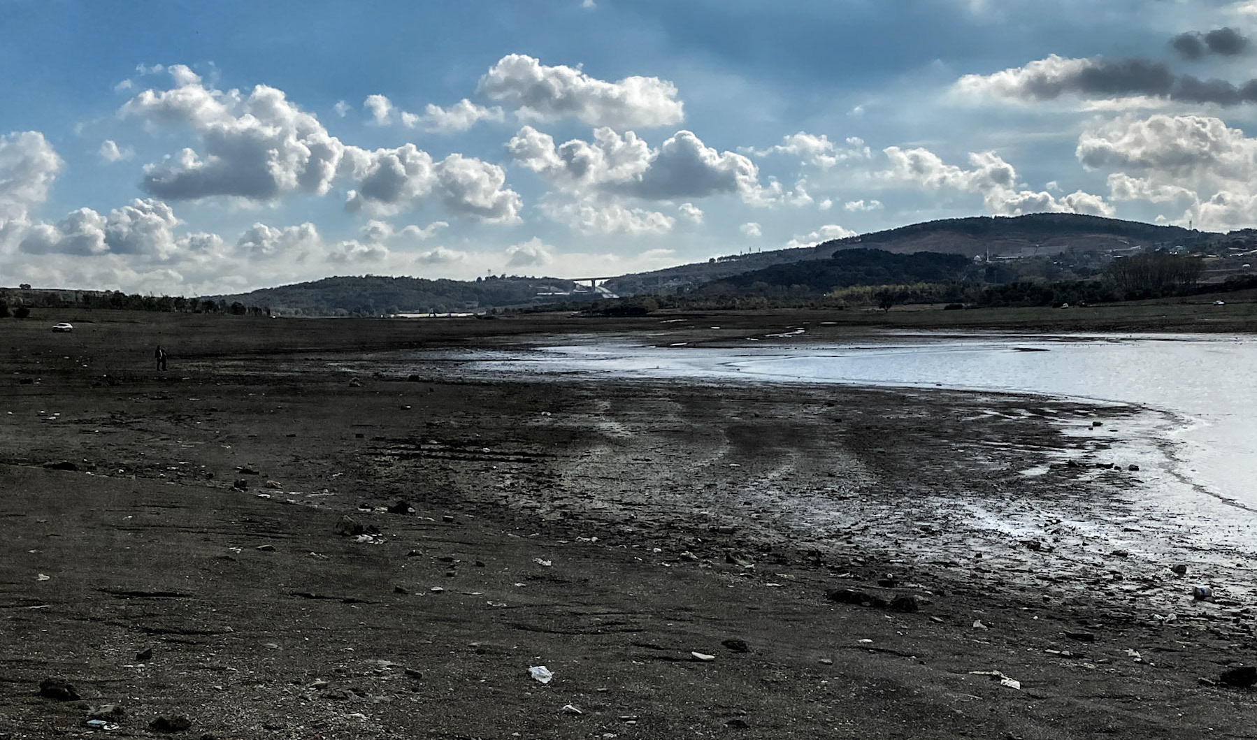 Ömerli reservoir: landscape looking south