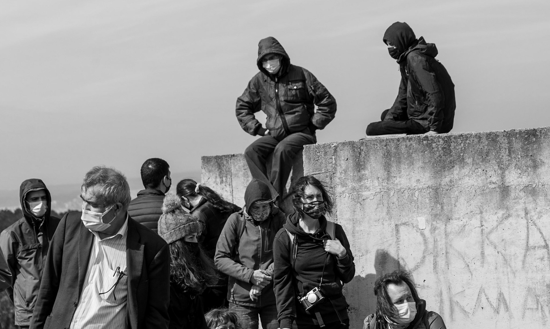 Toygar viewpoint: crowd scene