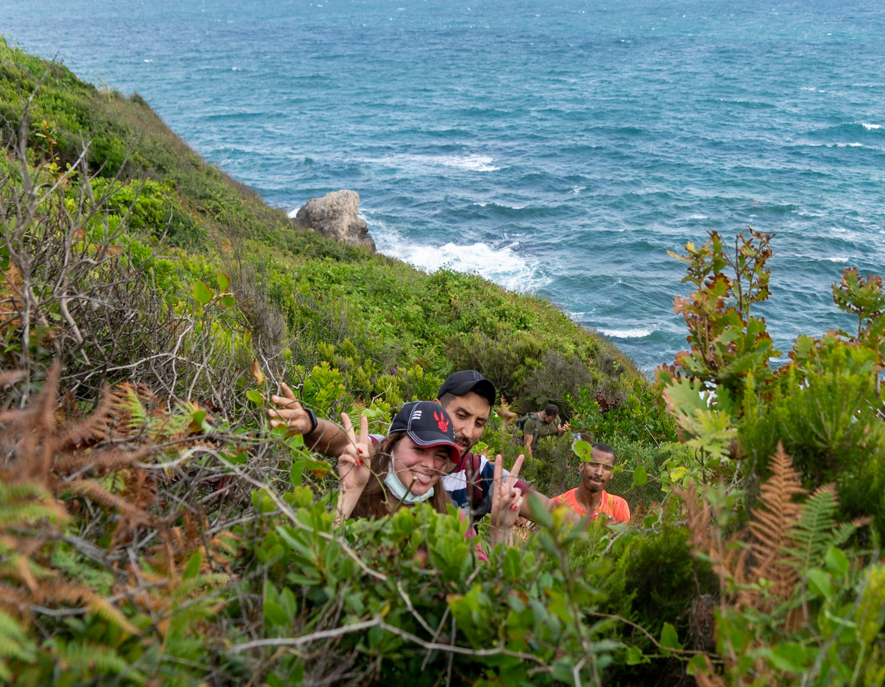 between Sahil Kamp and Karaburun: we get stuck in jungle