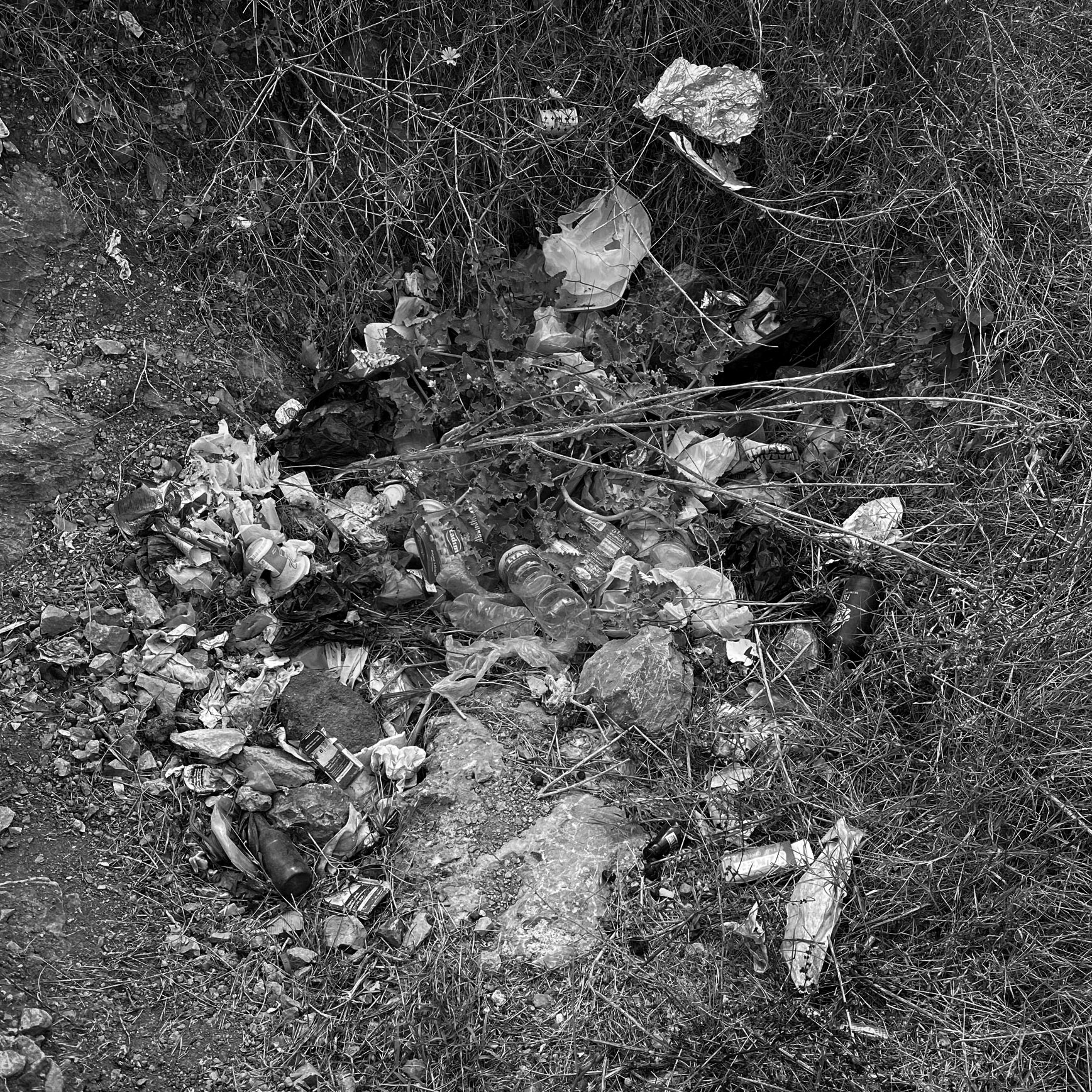 Cebeci cave: nearby trash