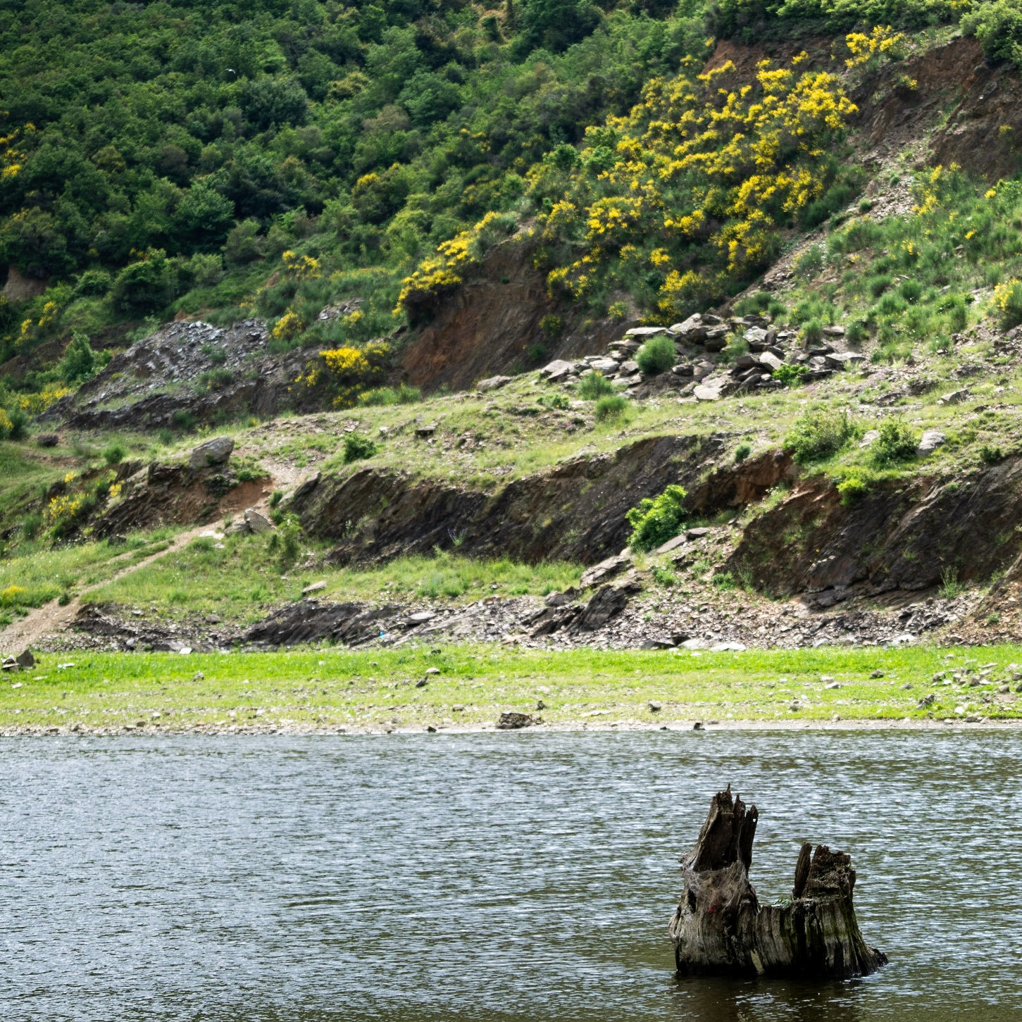 Şamlar gorge: looking towards the west side