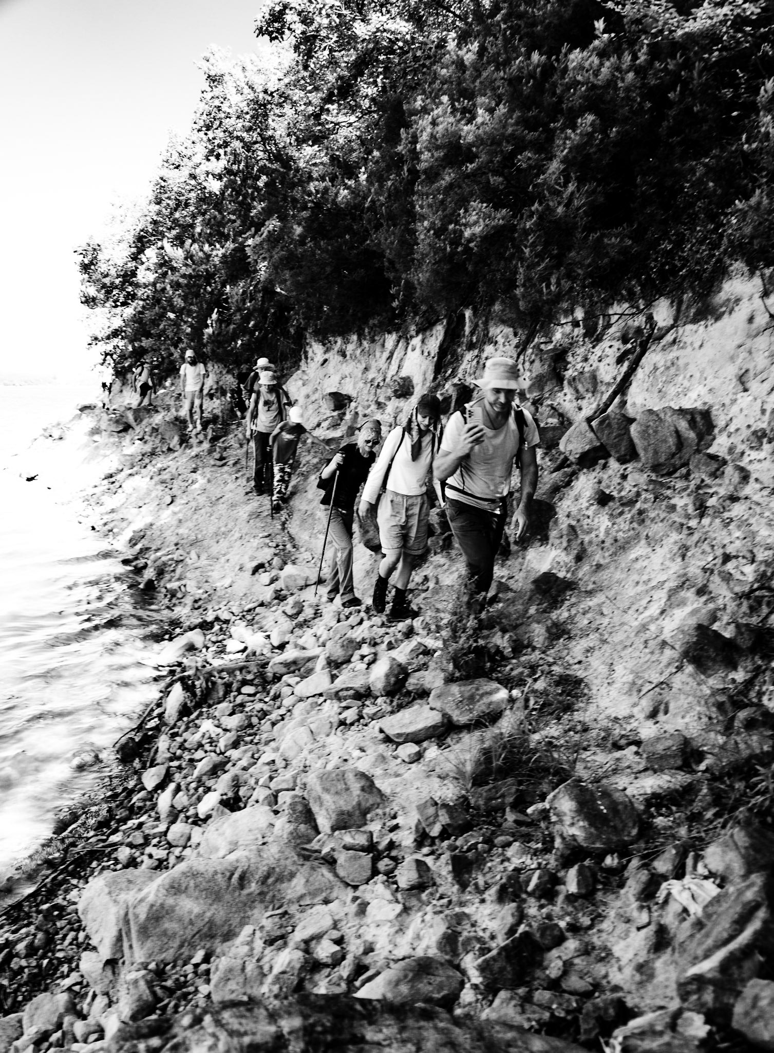 Ömerli shoreline walk: headling west