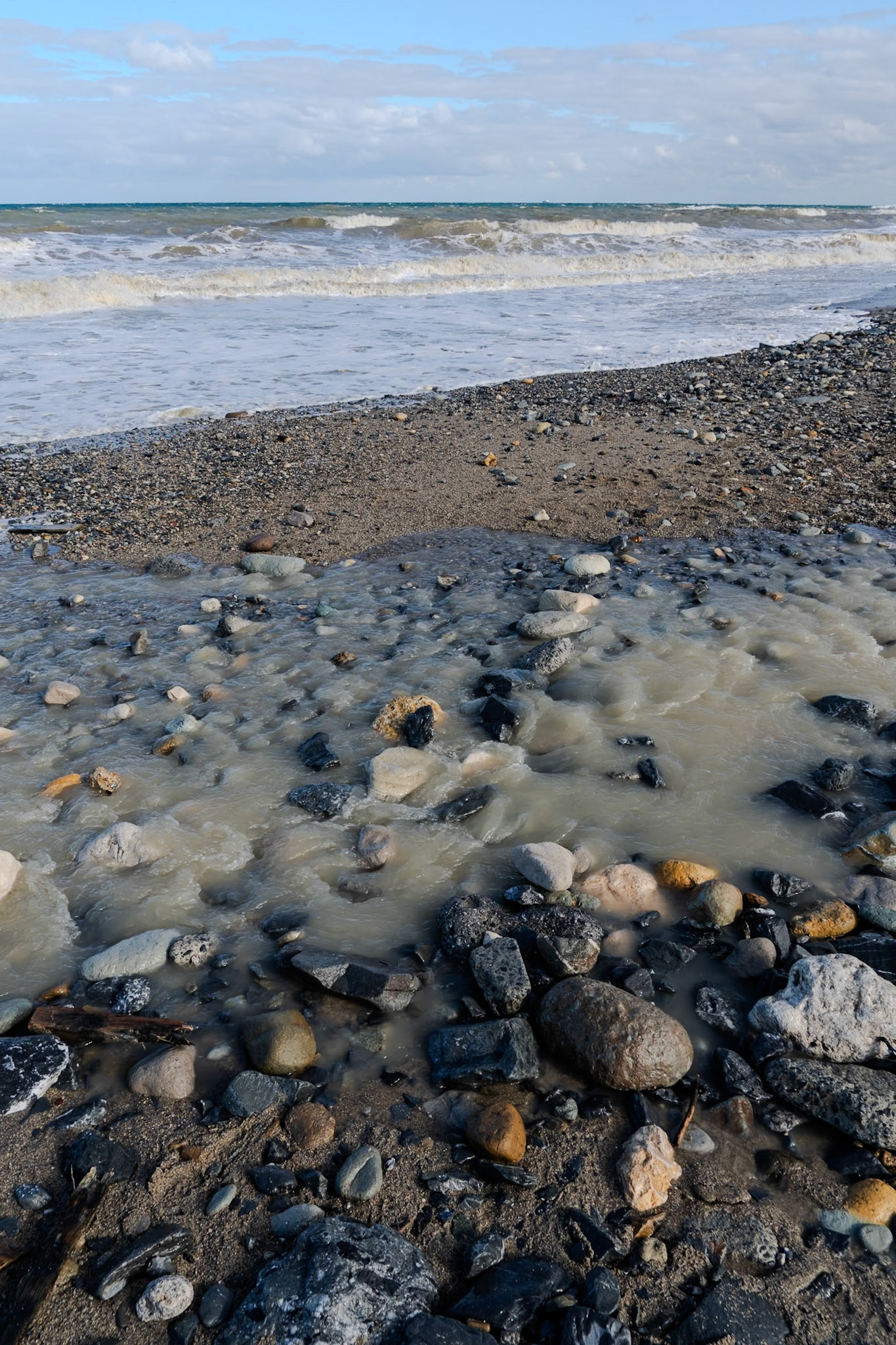 Black Sea coast east of Yeniköy: shore view