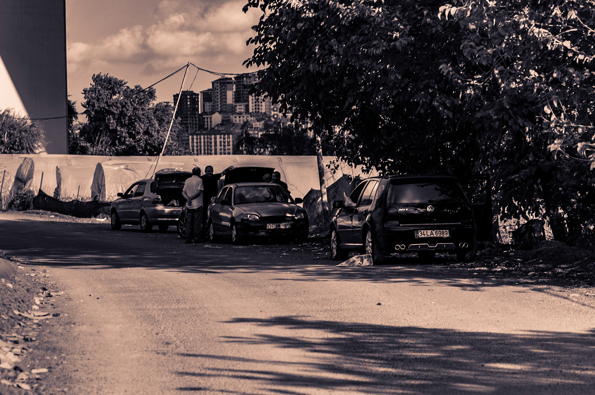 Akşemsettin: street drinkers