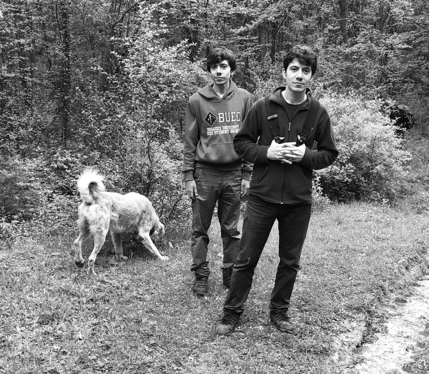 east of İshaklıköy: the twins and our remaining day-dog