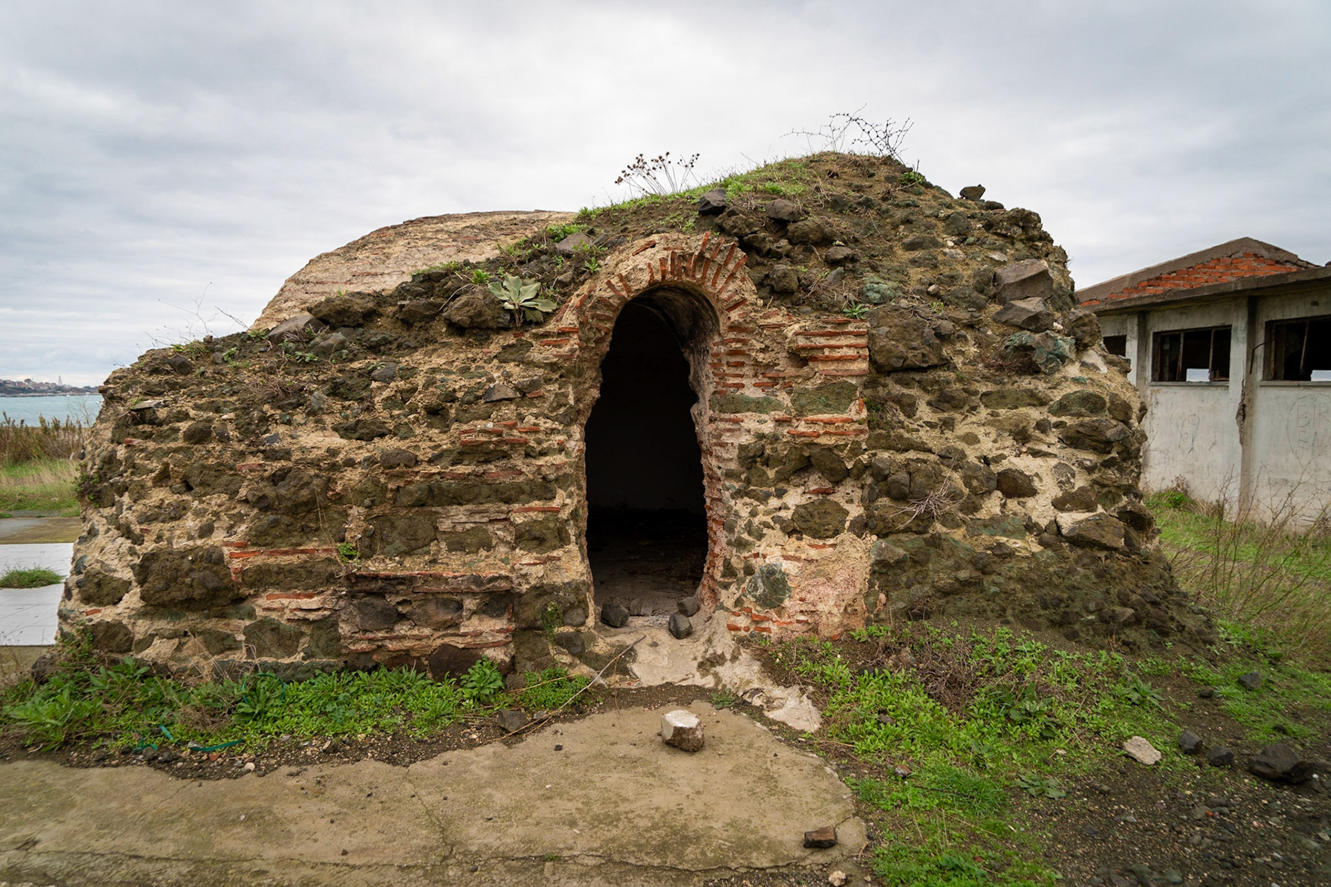 Poyraz: old fortification