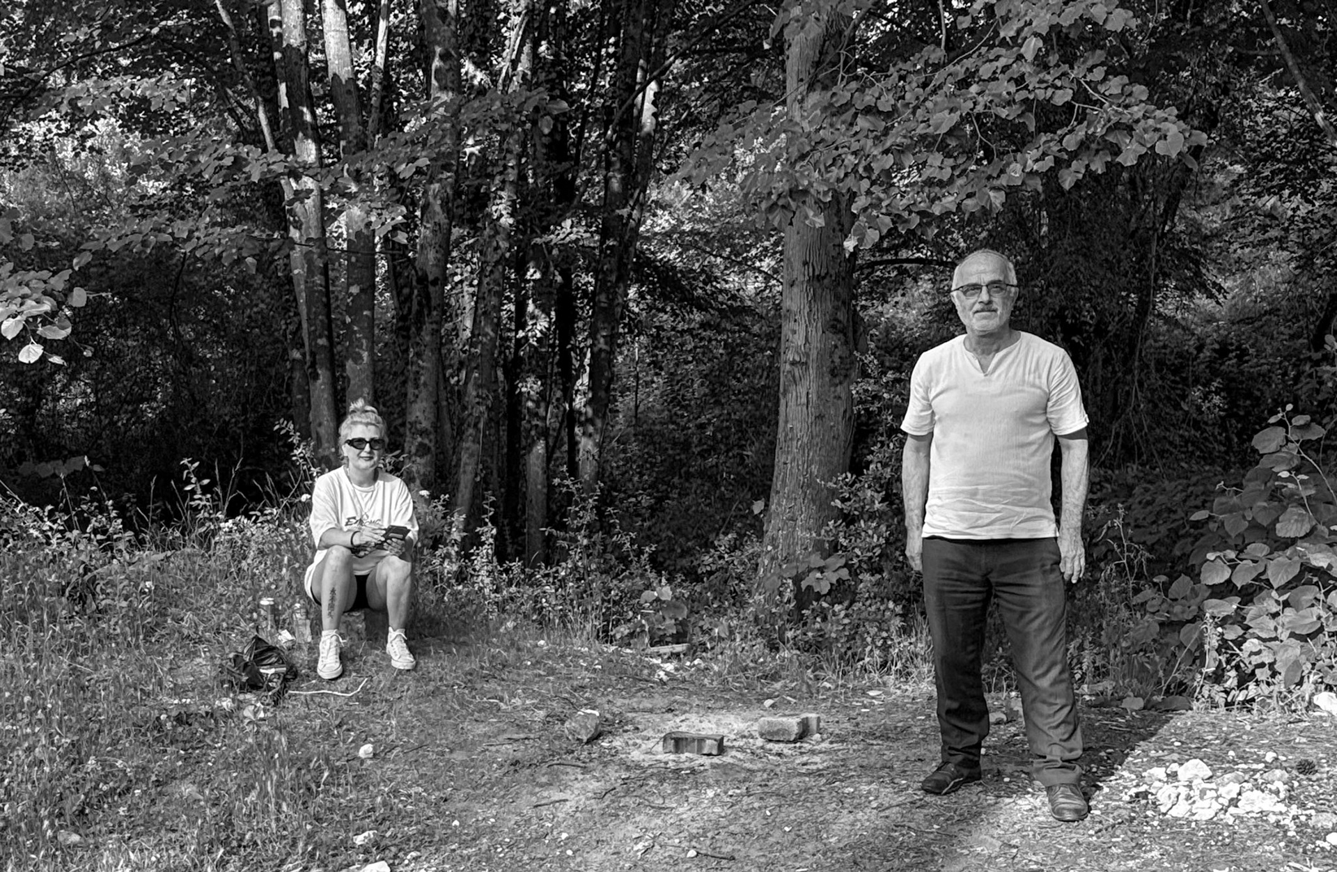 Beşmeşe western wood: picnickers