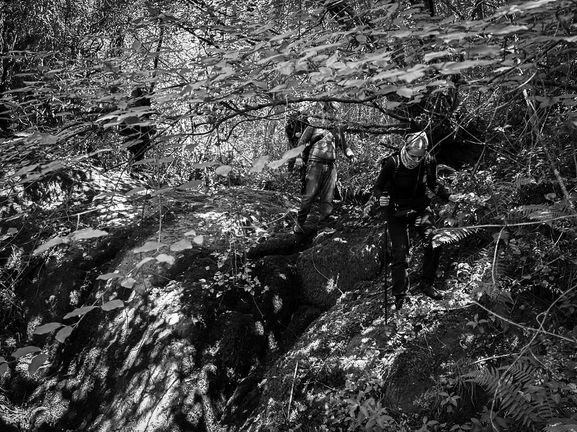 Kılıçlı southeastern stream walk: making our way over large rocks