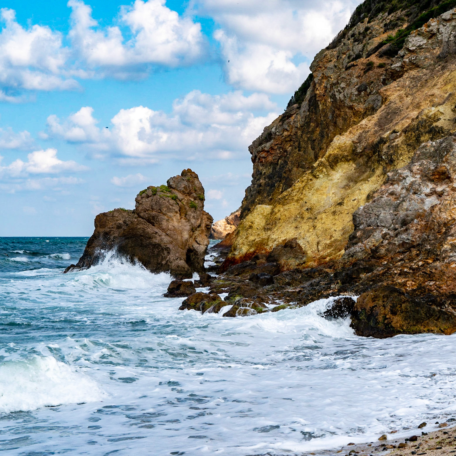 between Kurna abandoned quarry and the 'English' houses: Middle bay