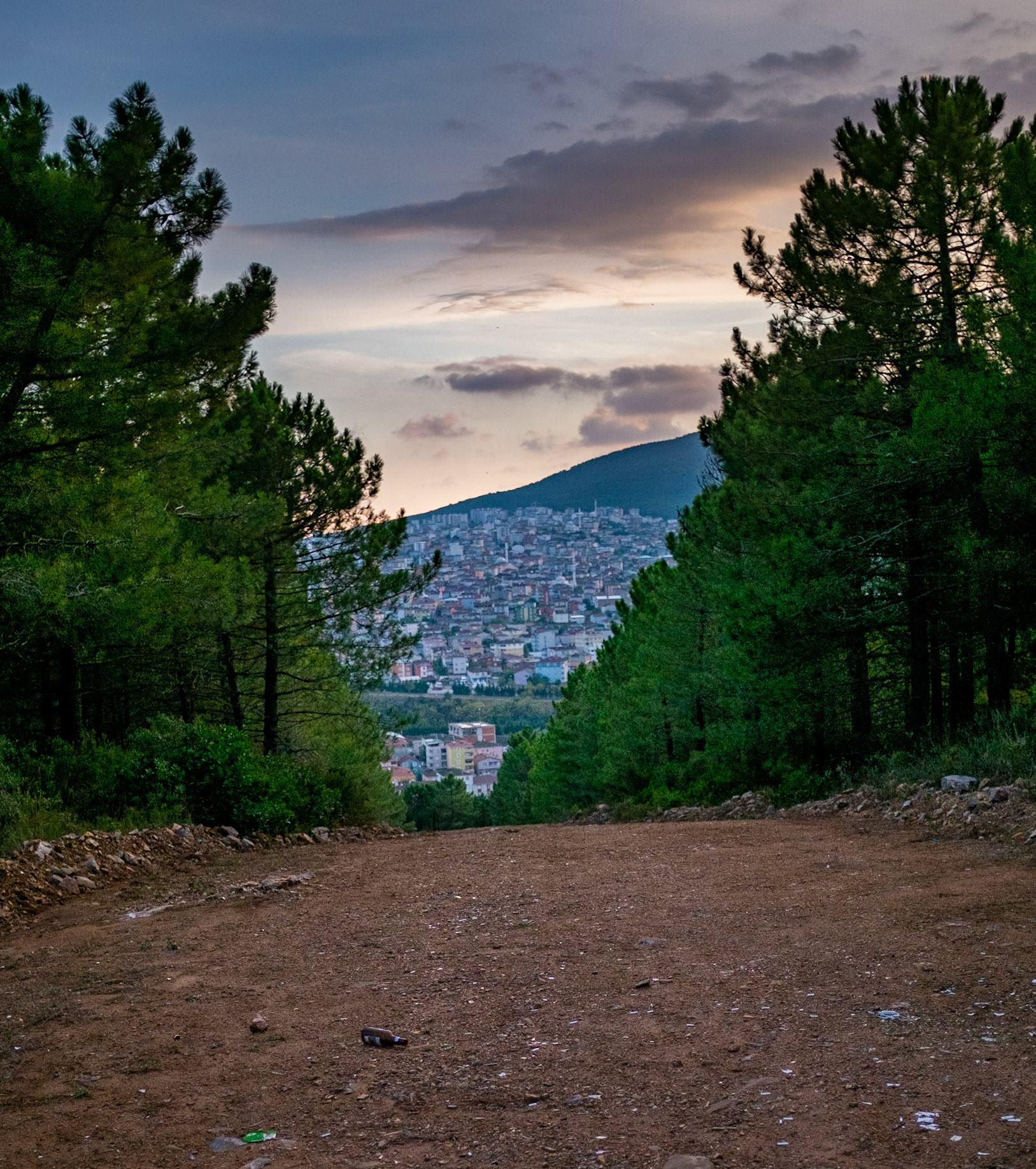 between Kurna and Karatay: Sultanbeyli with Aydos behind seen from the north
