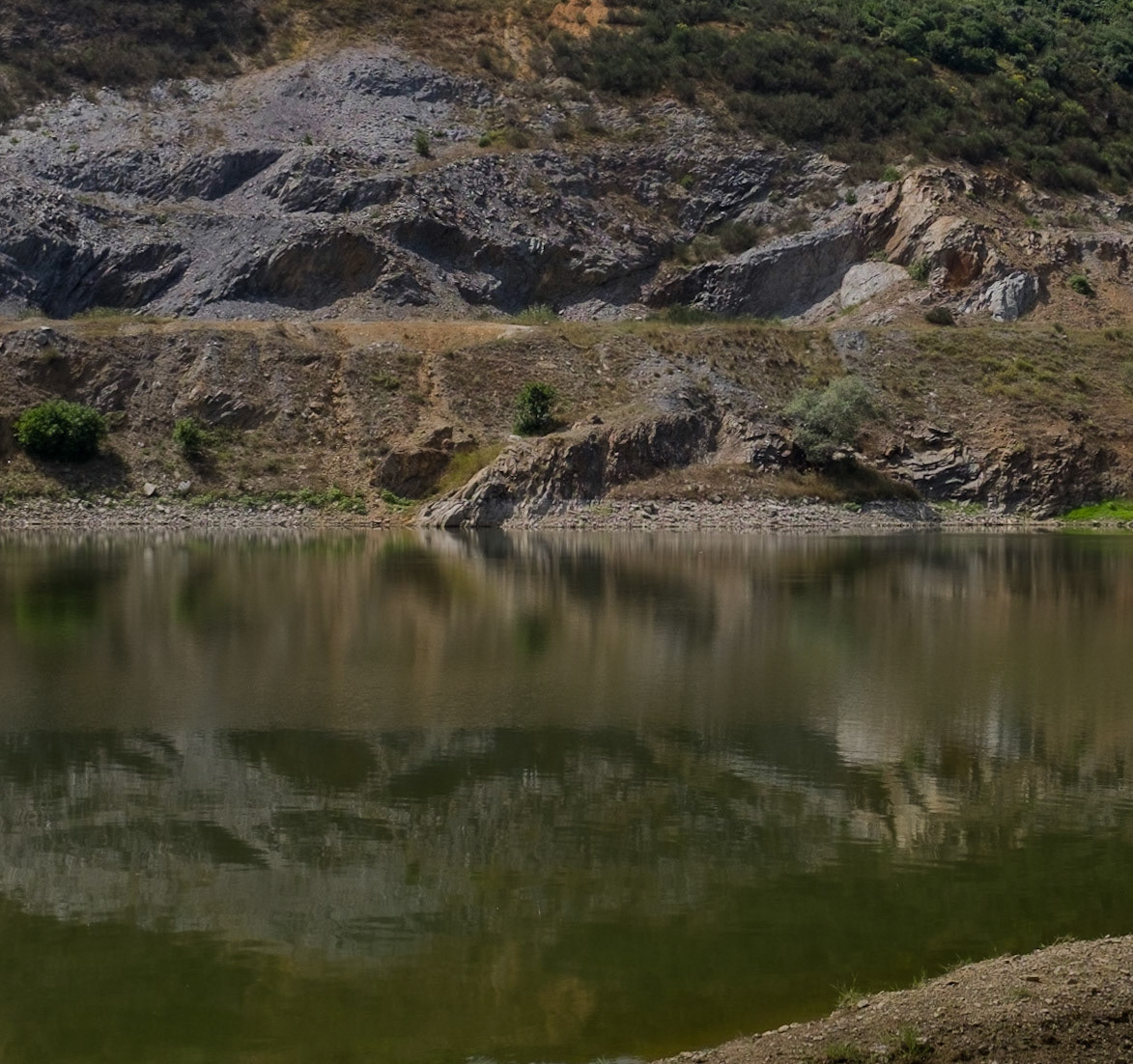 Şamlar gorge: reflections in the west side of the reservoir