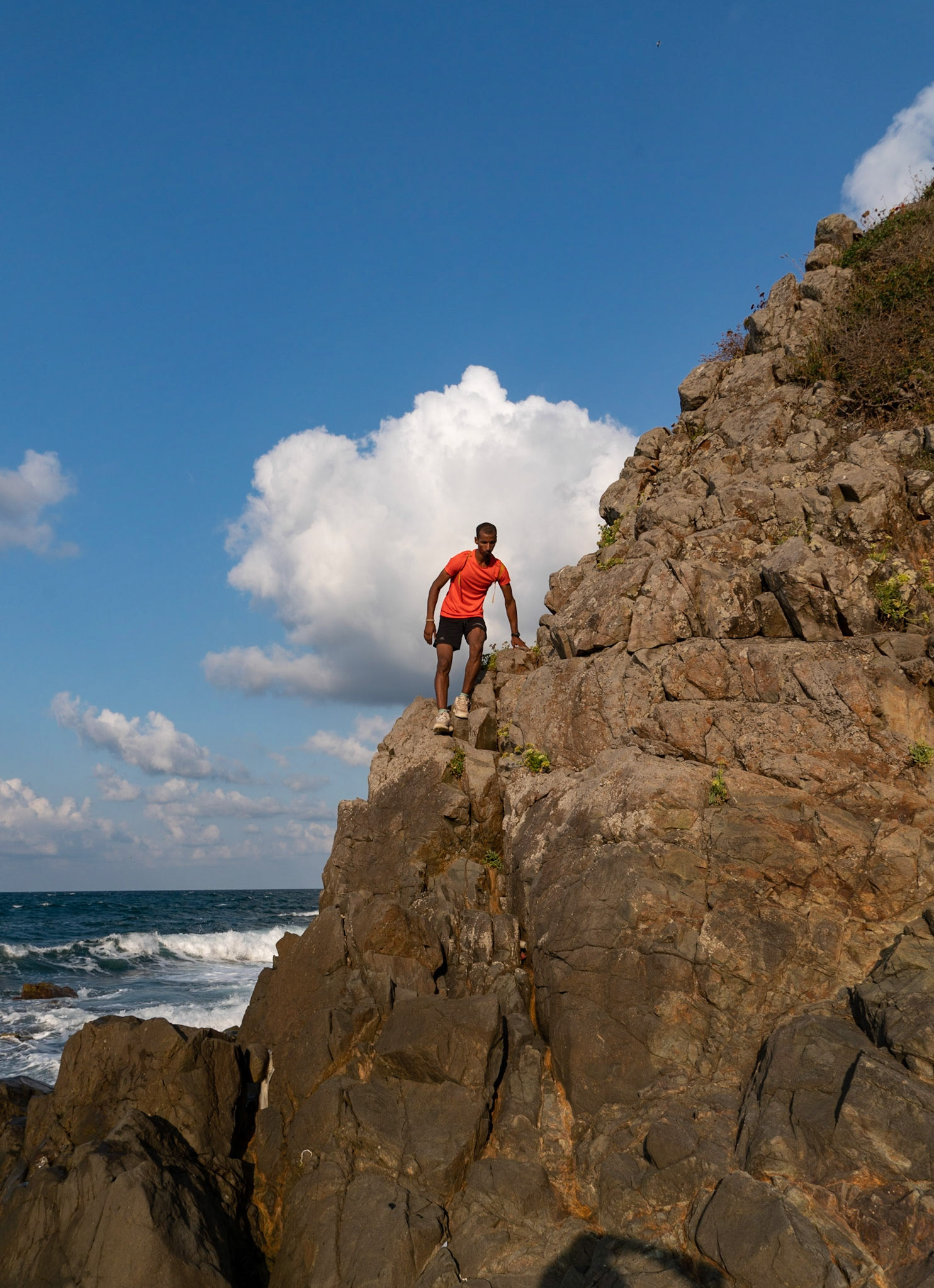 between the 'English' houses and Riva: clambering over a headland