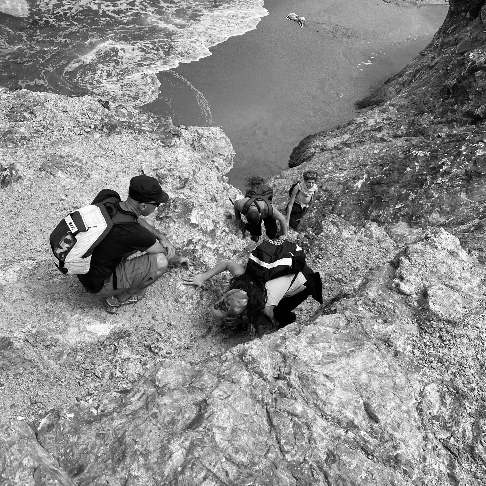 the beach between Kurna fishing hamlet and Kurna abandoned quarry: climbing up the next headland